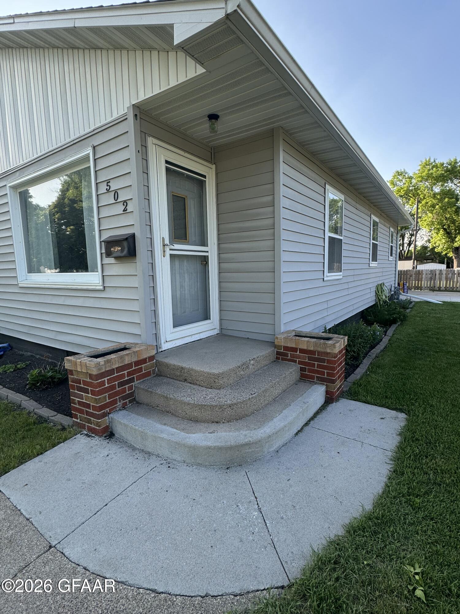 main property photo 2