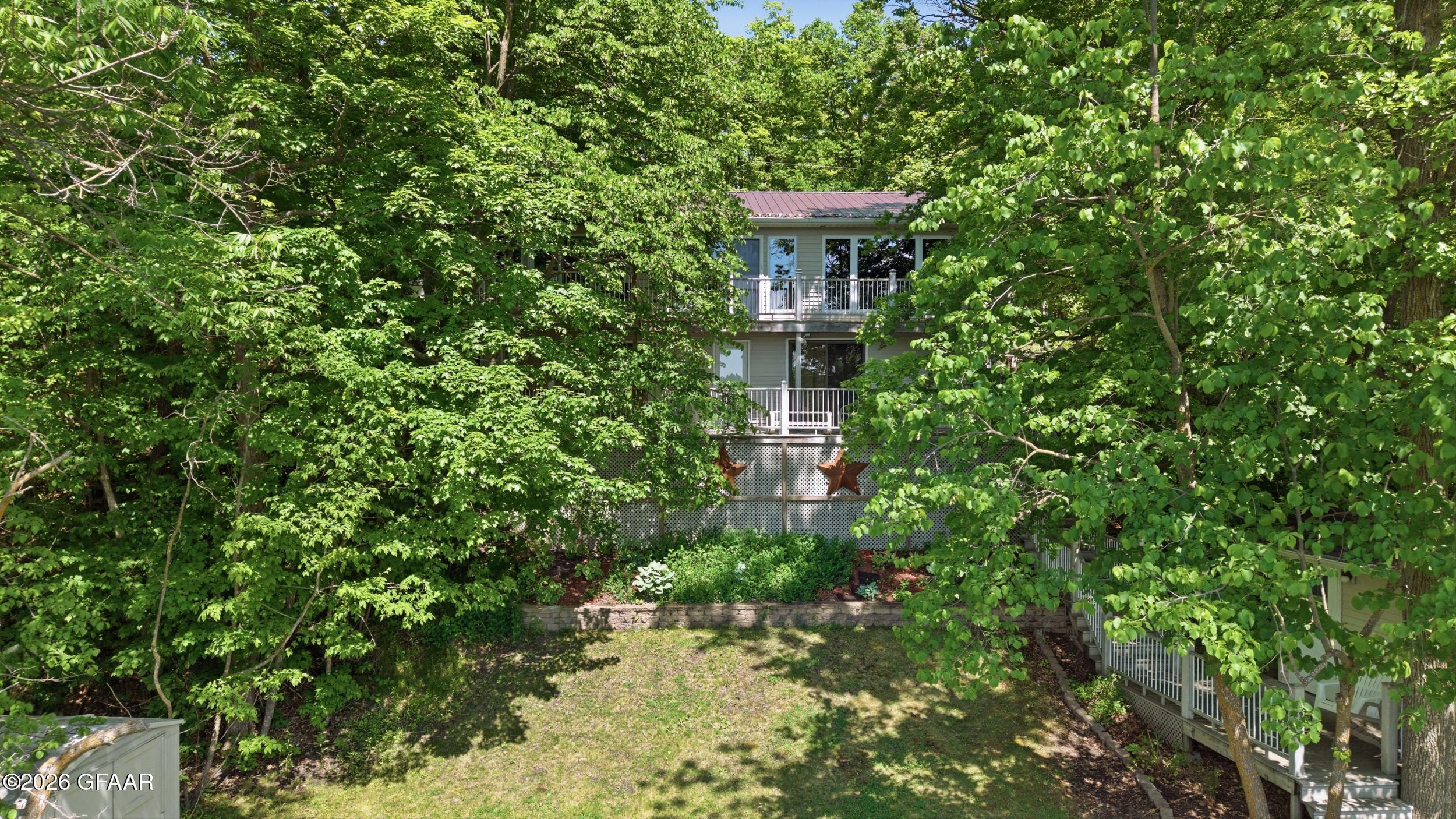 main property photo 25
