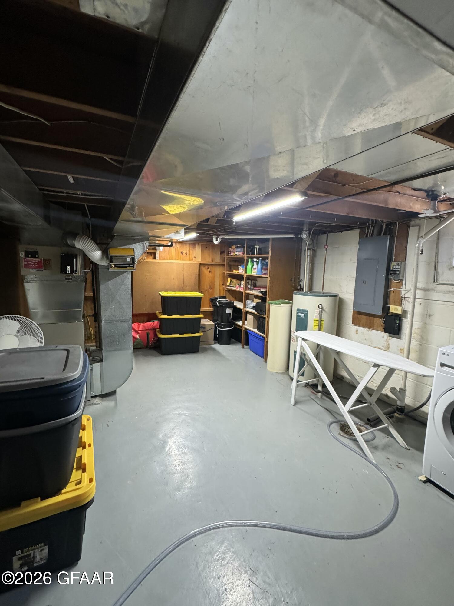 main property photo 14