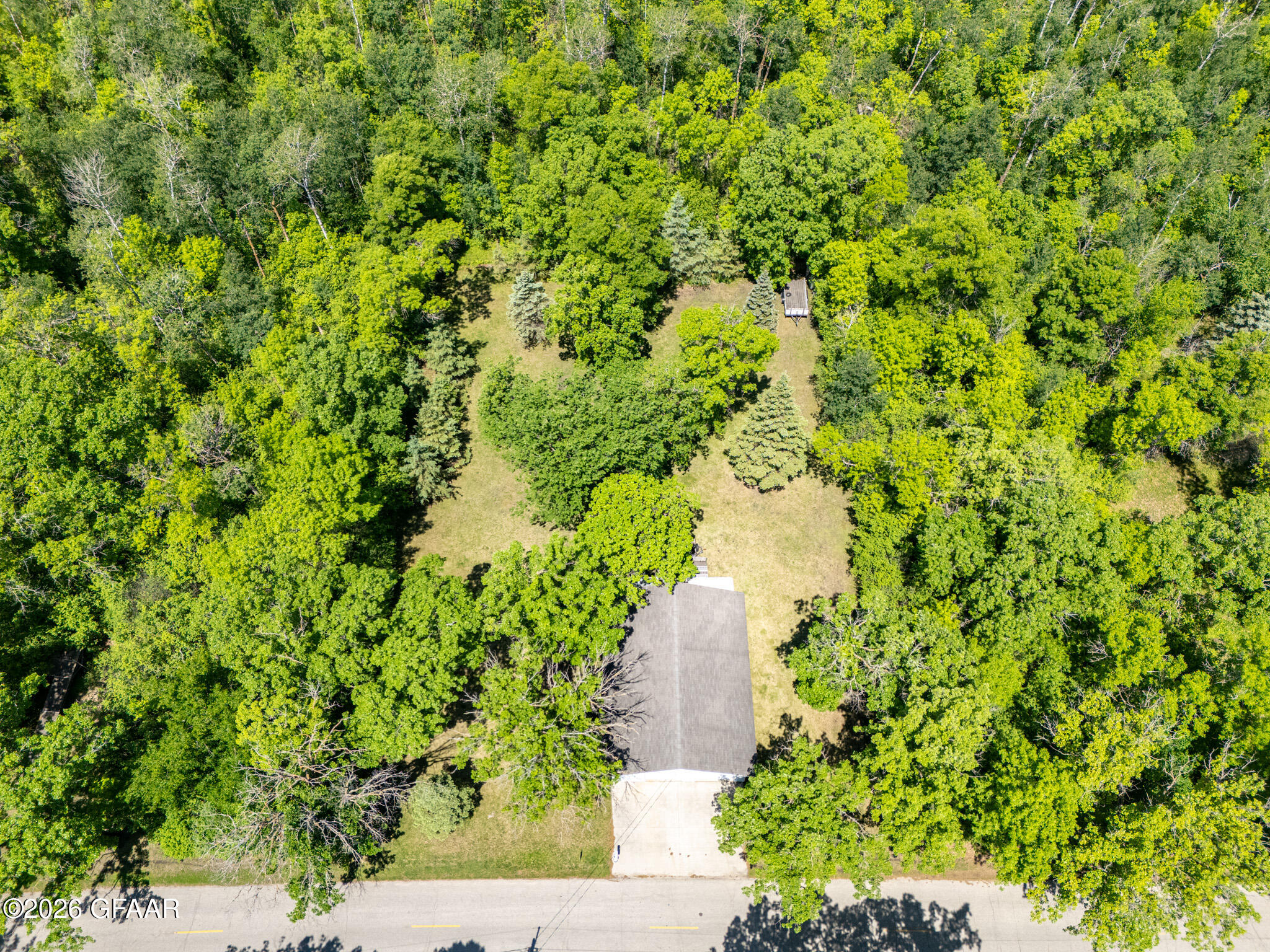 main property photo 32