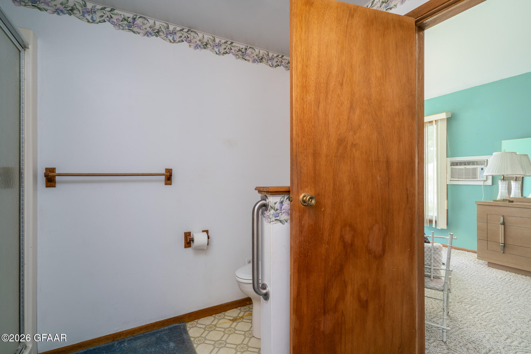 main property photo 17