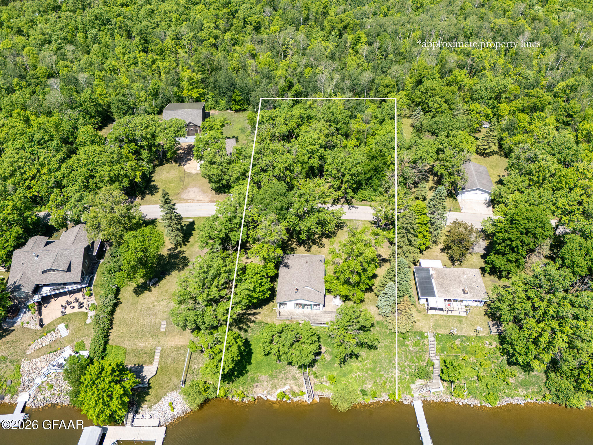main property photo 34