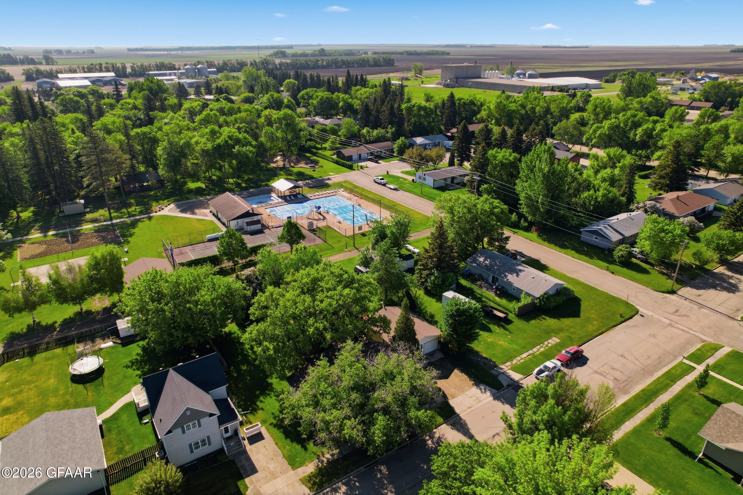 main property photo 20