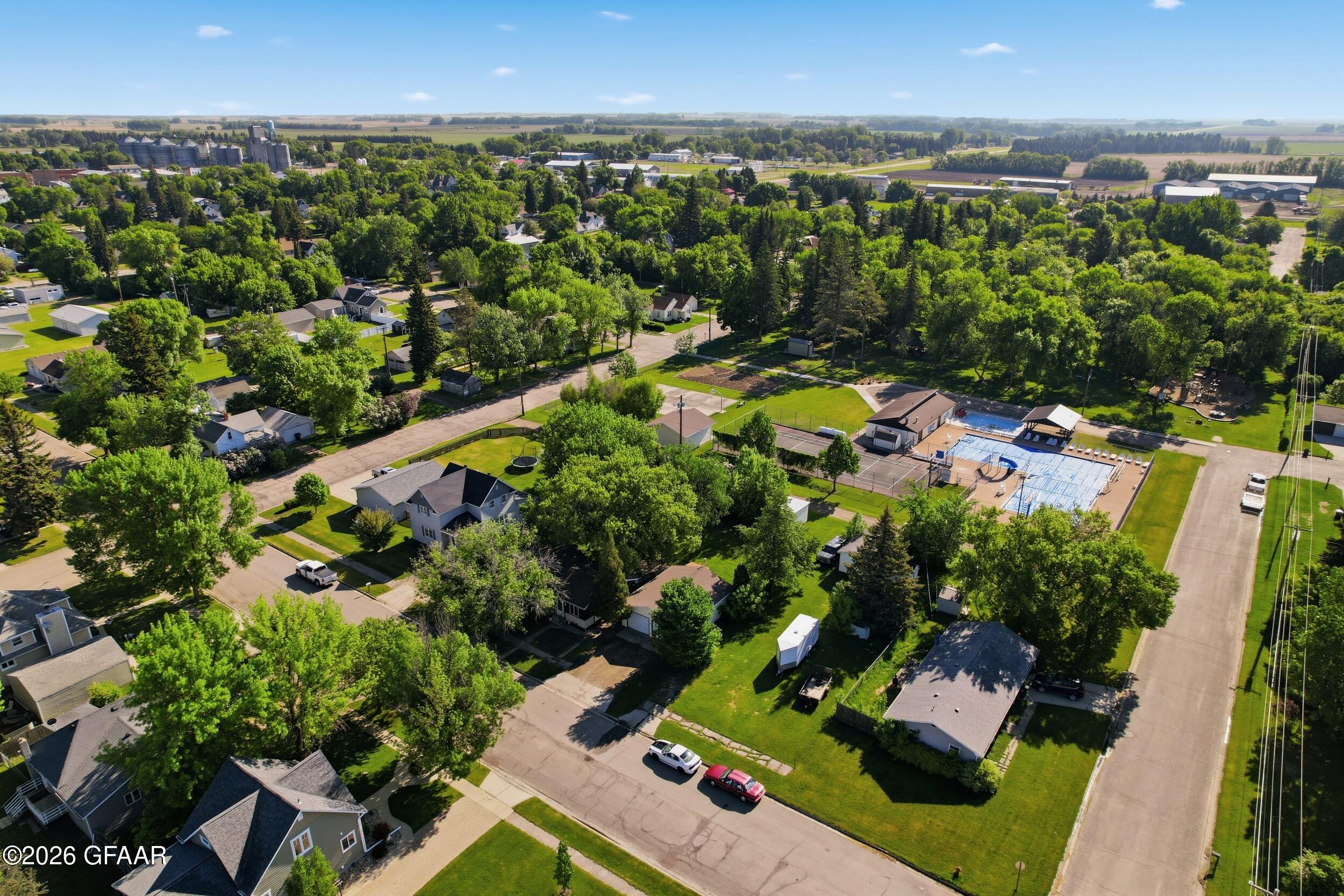 main property photo 21