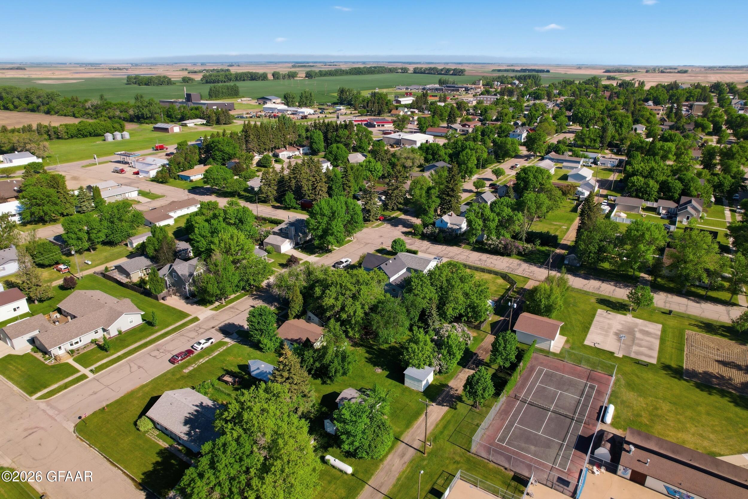 main property photo 23