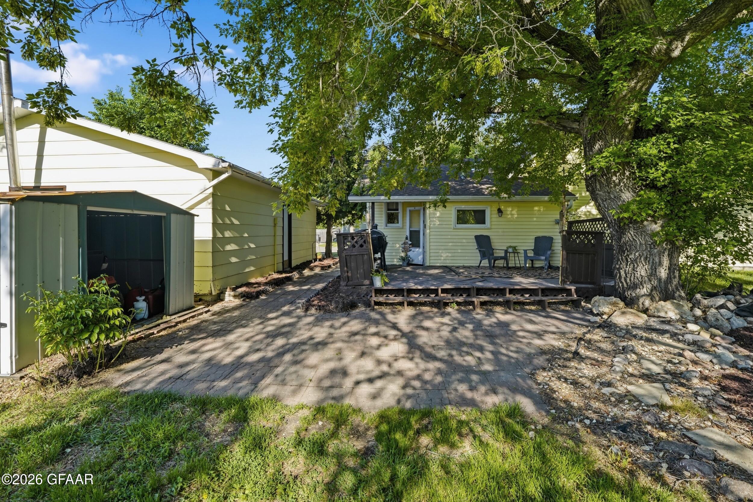 main property photo 30