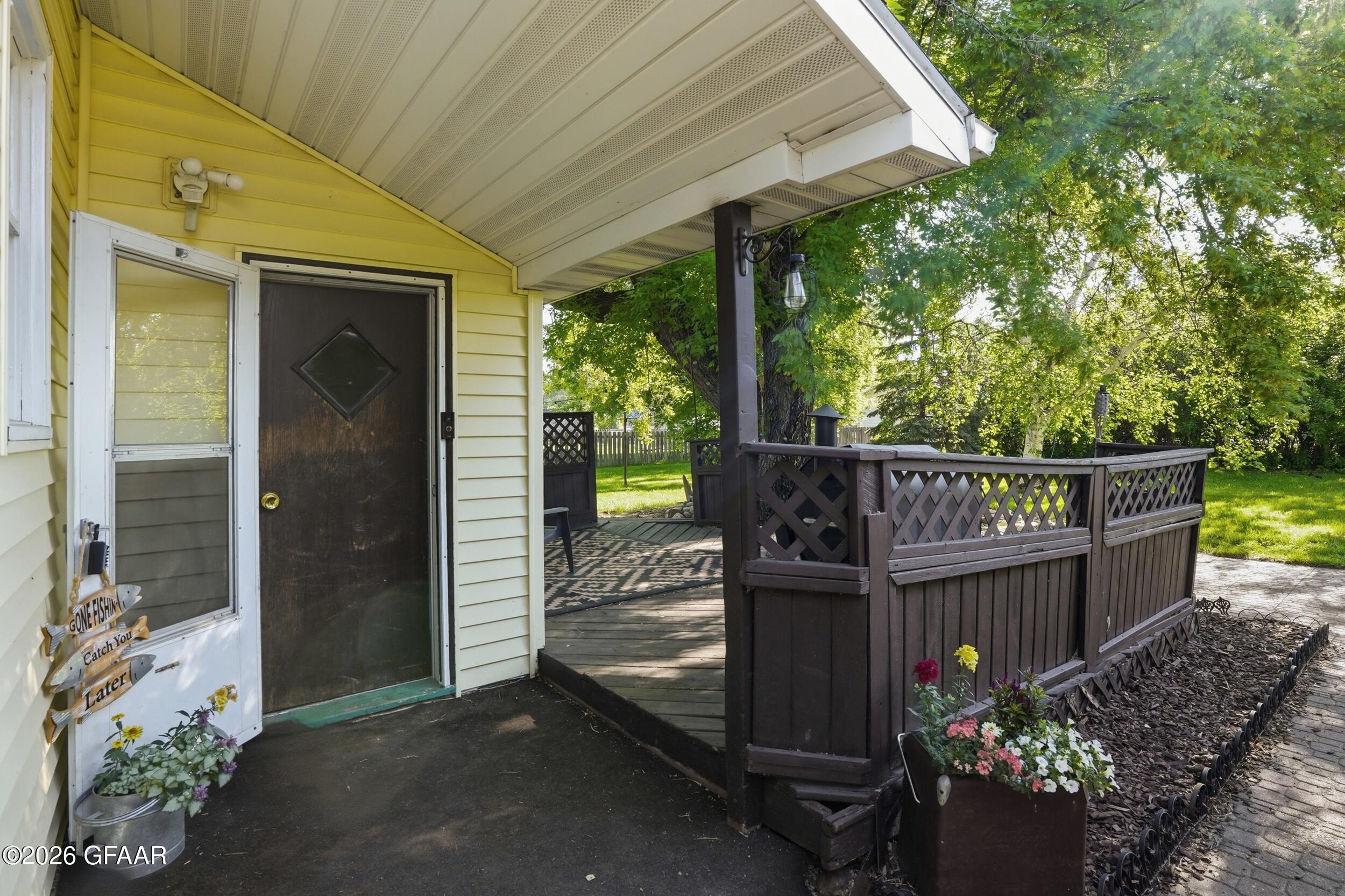 main property photo 31