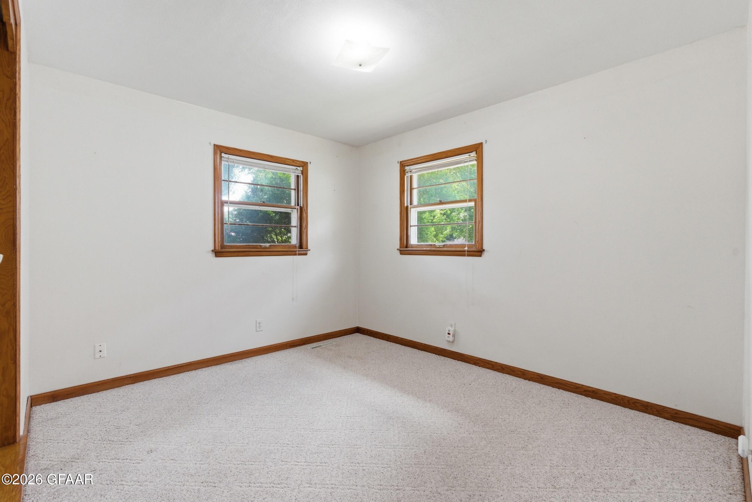 property viewer photo 11