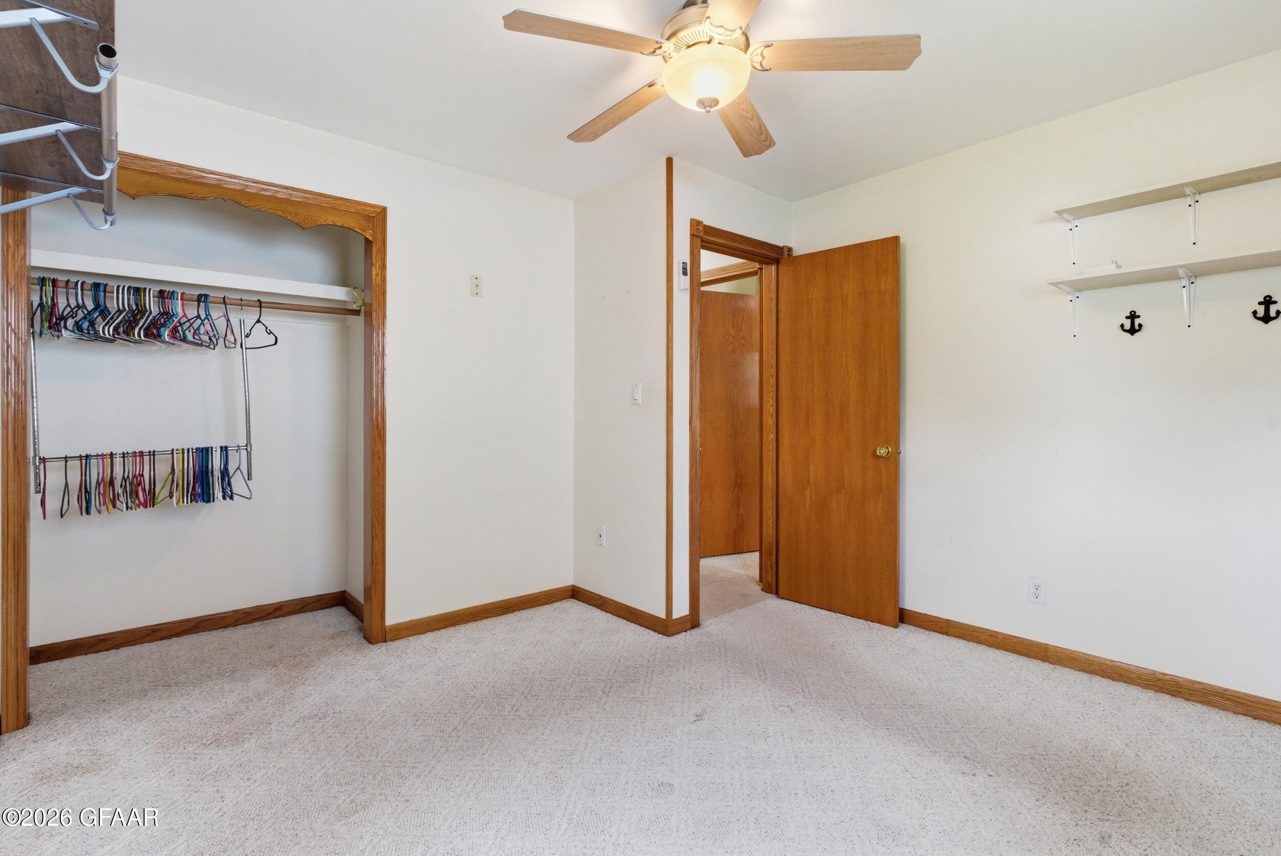 property viewer photo 14