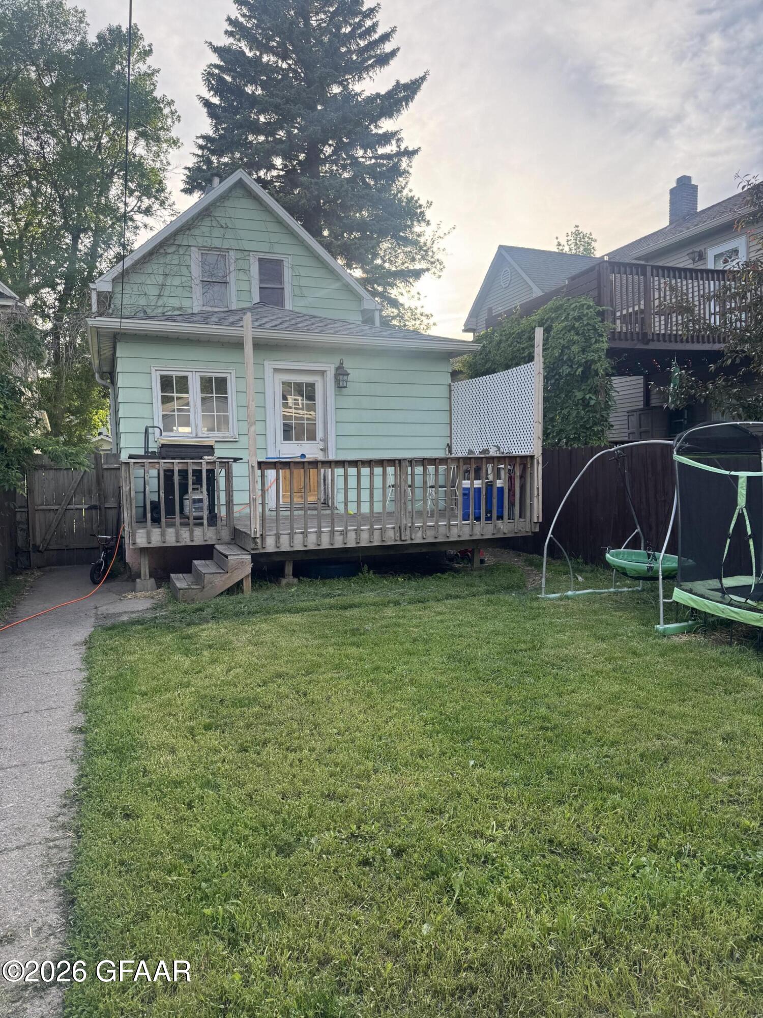 main property photo 9