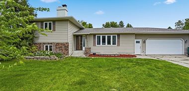 image of property with 3 Bed | 3 Bath | 2,440 Sqft