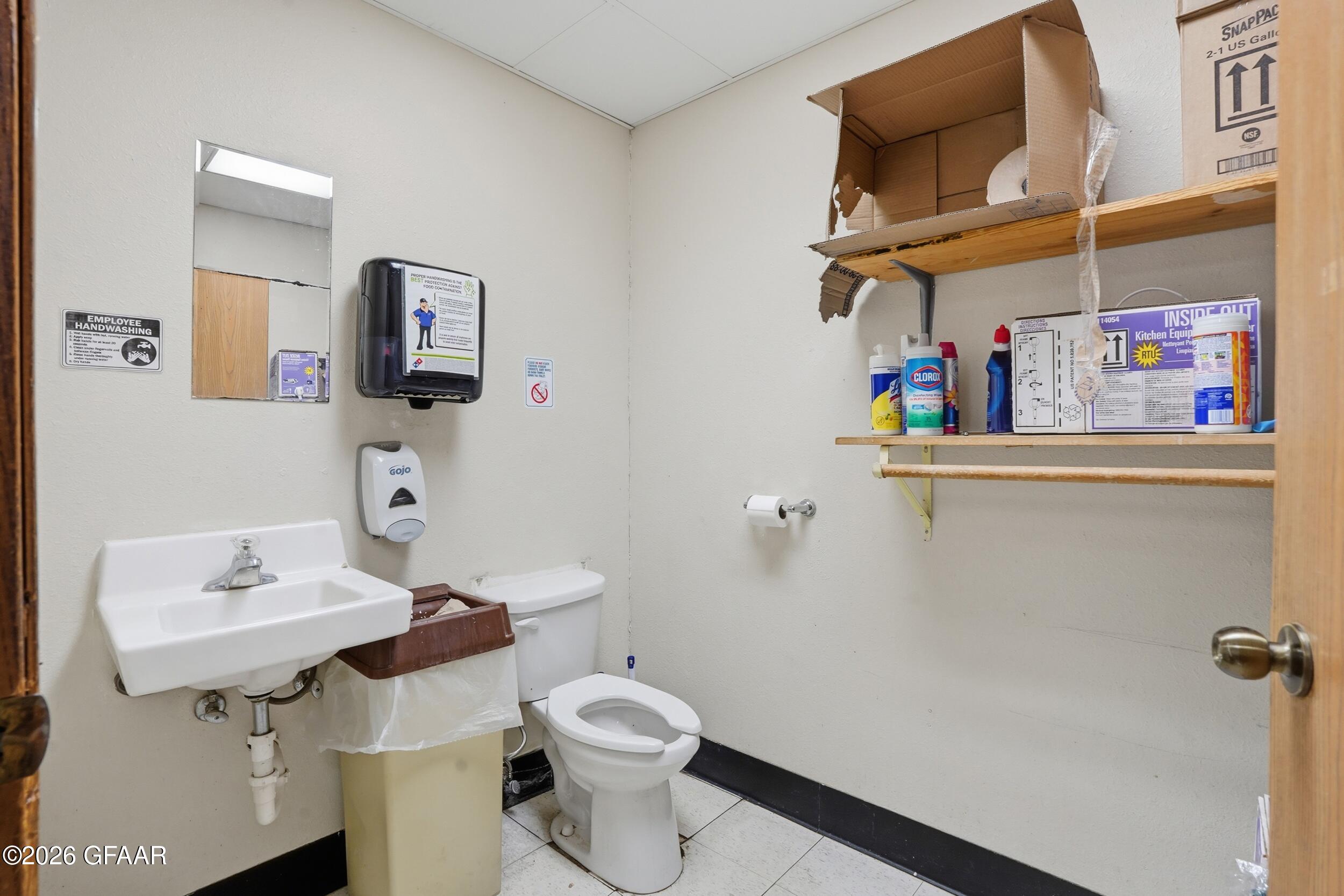 property viewer photo 18