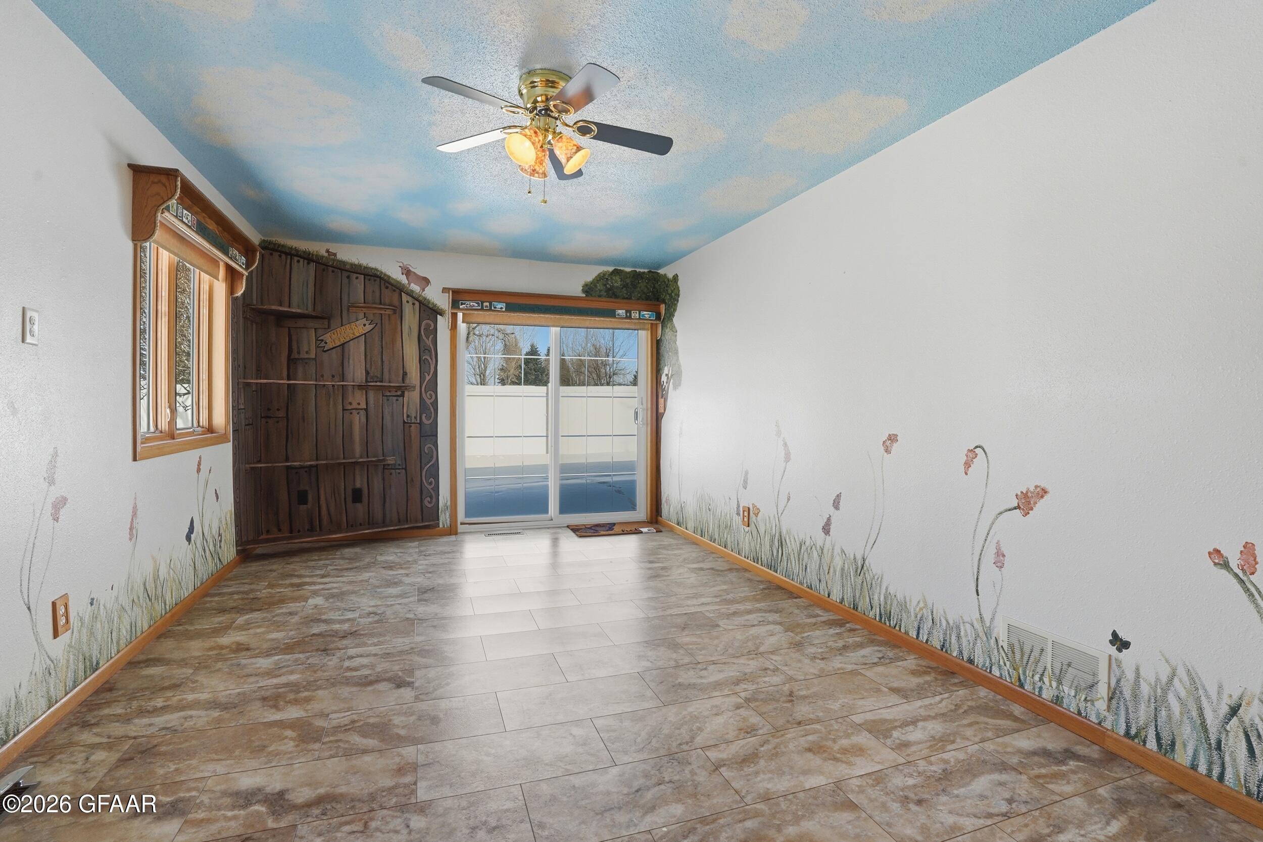 property viewer photo 11