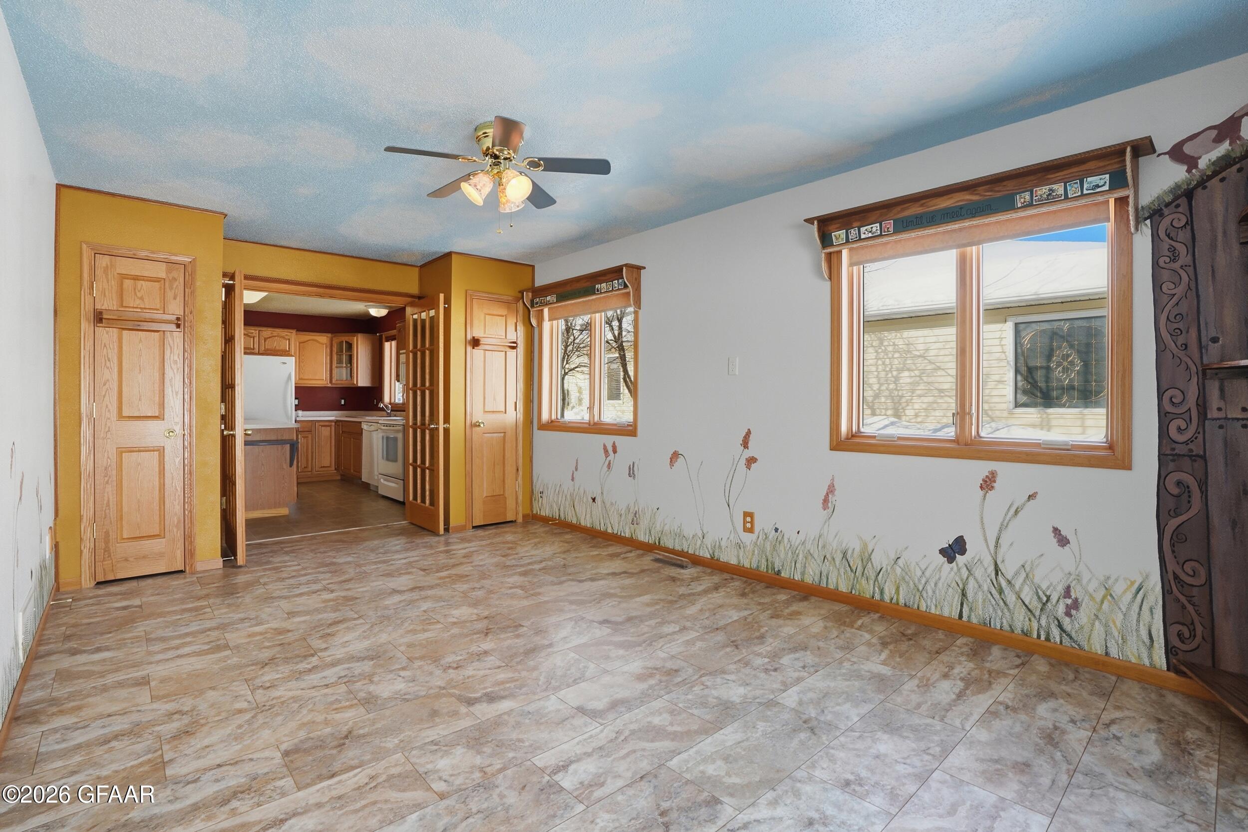 property viewer photo 12
