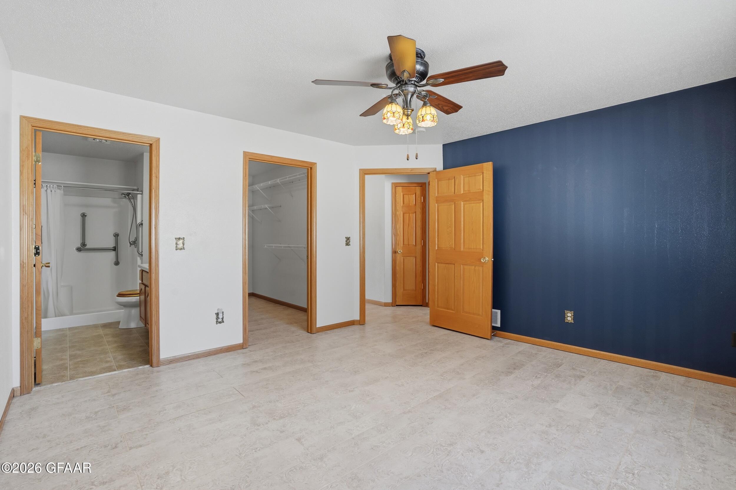 property viewer photo 14