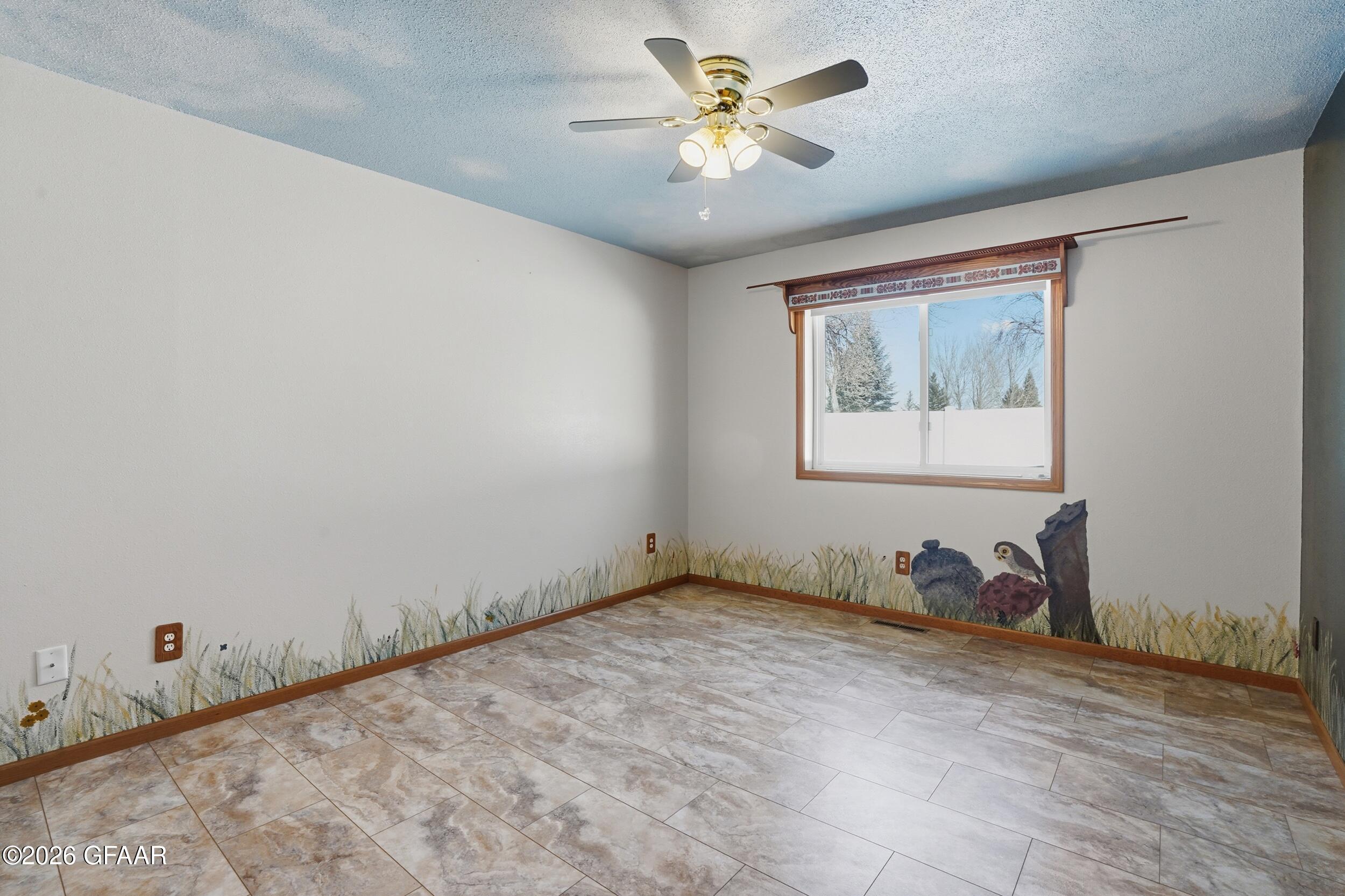 property viewer photo 17