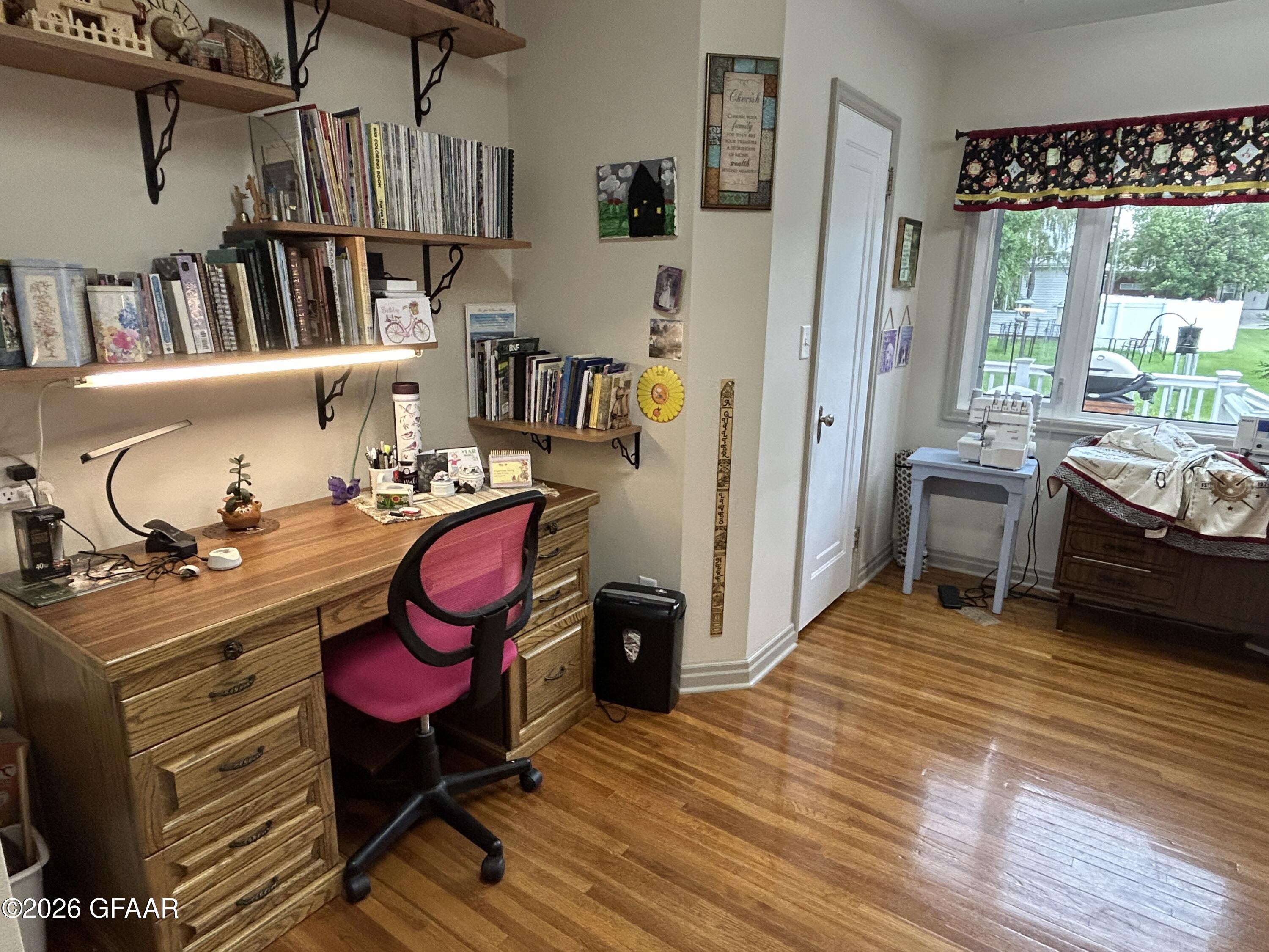 main property photo 20