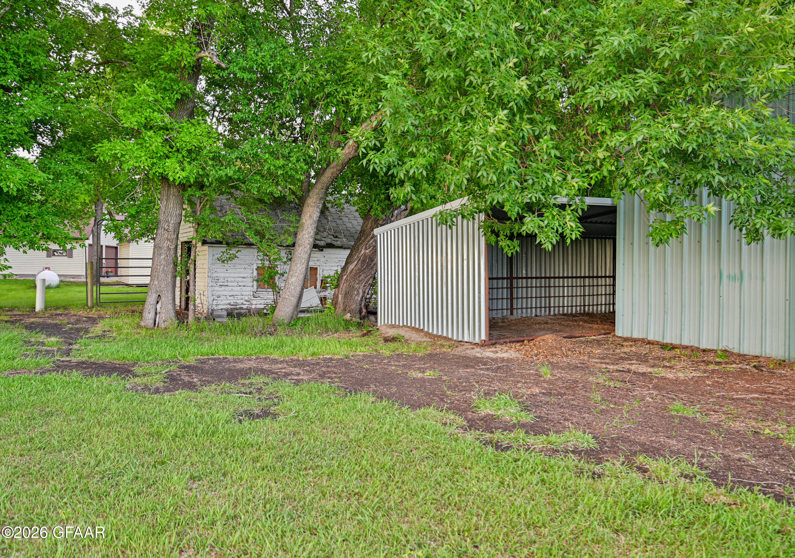 main property photo 46