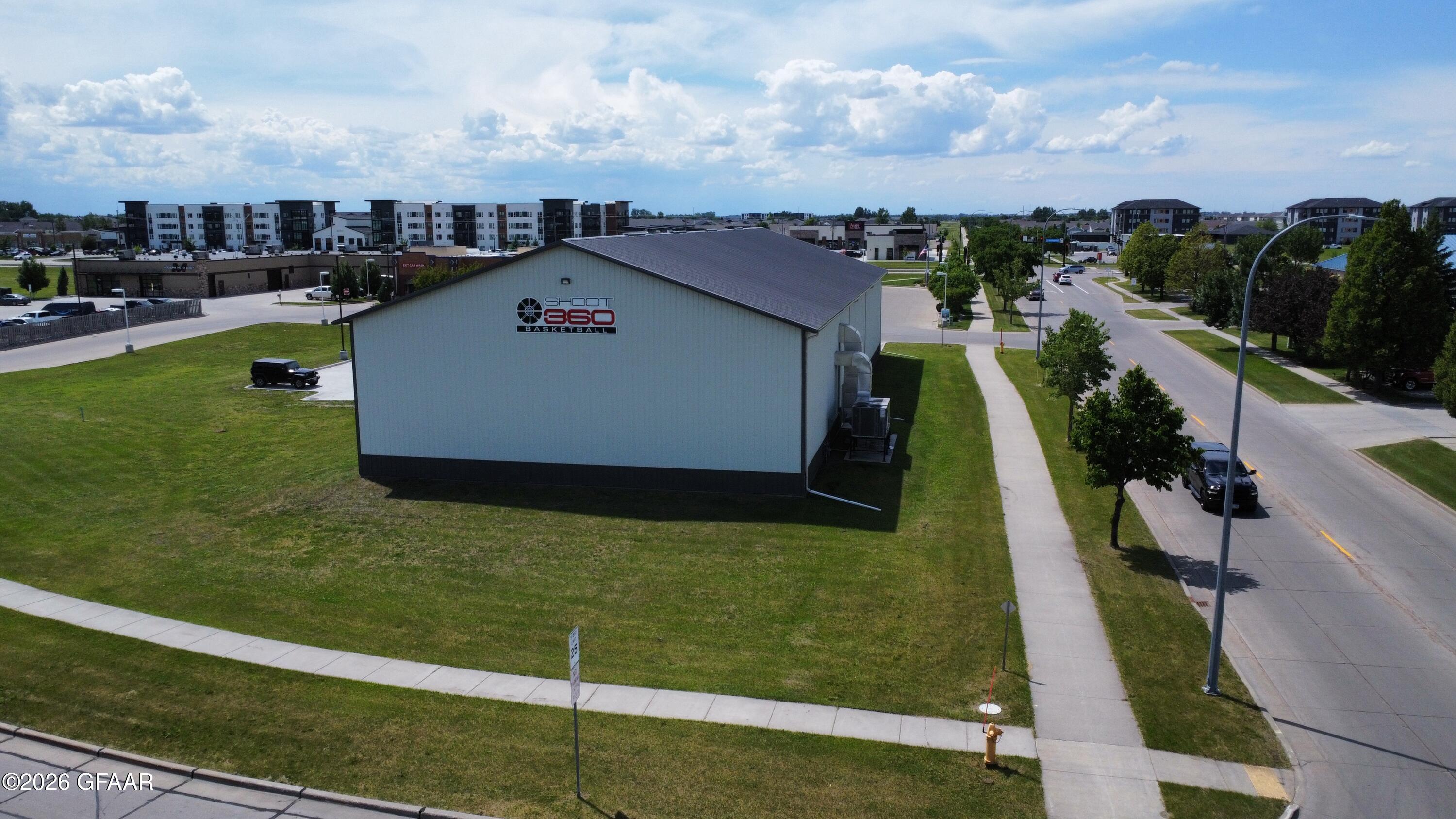 main property photo 24