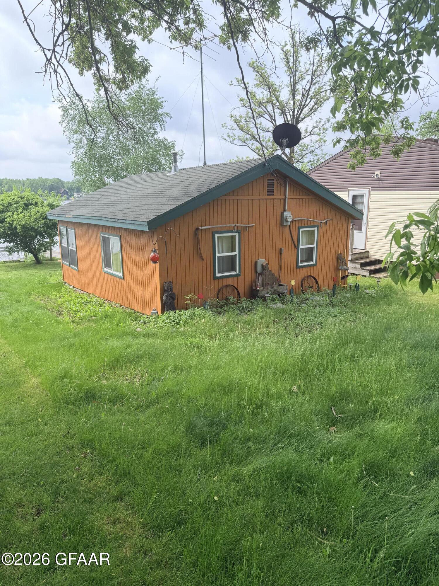 main property photo 12