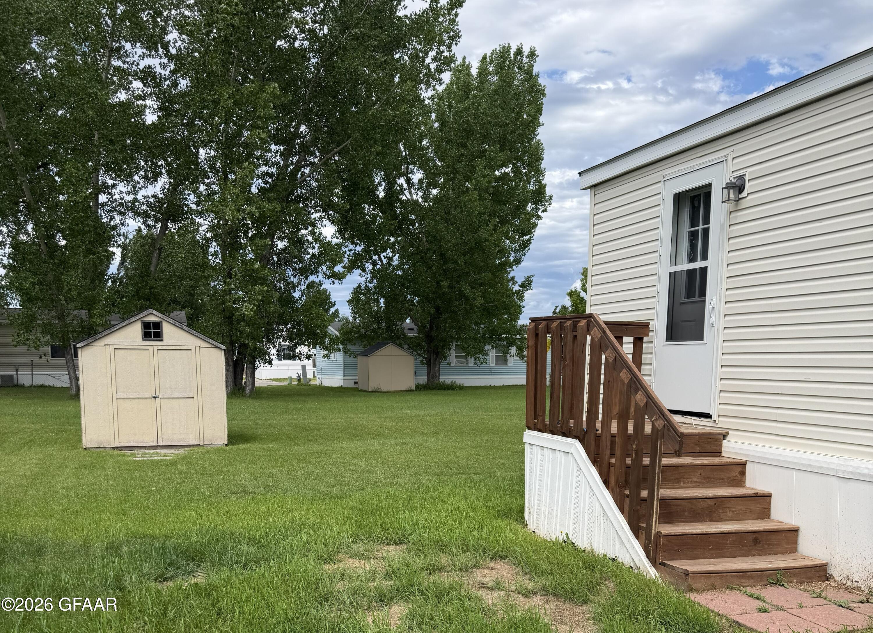 main property photo 11