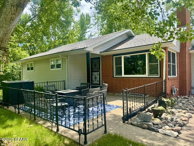 main property photo 30