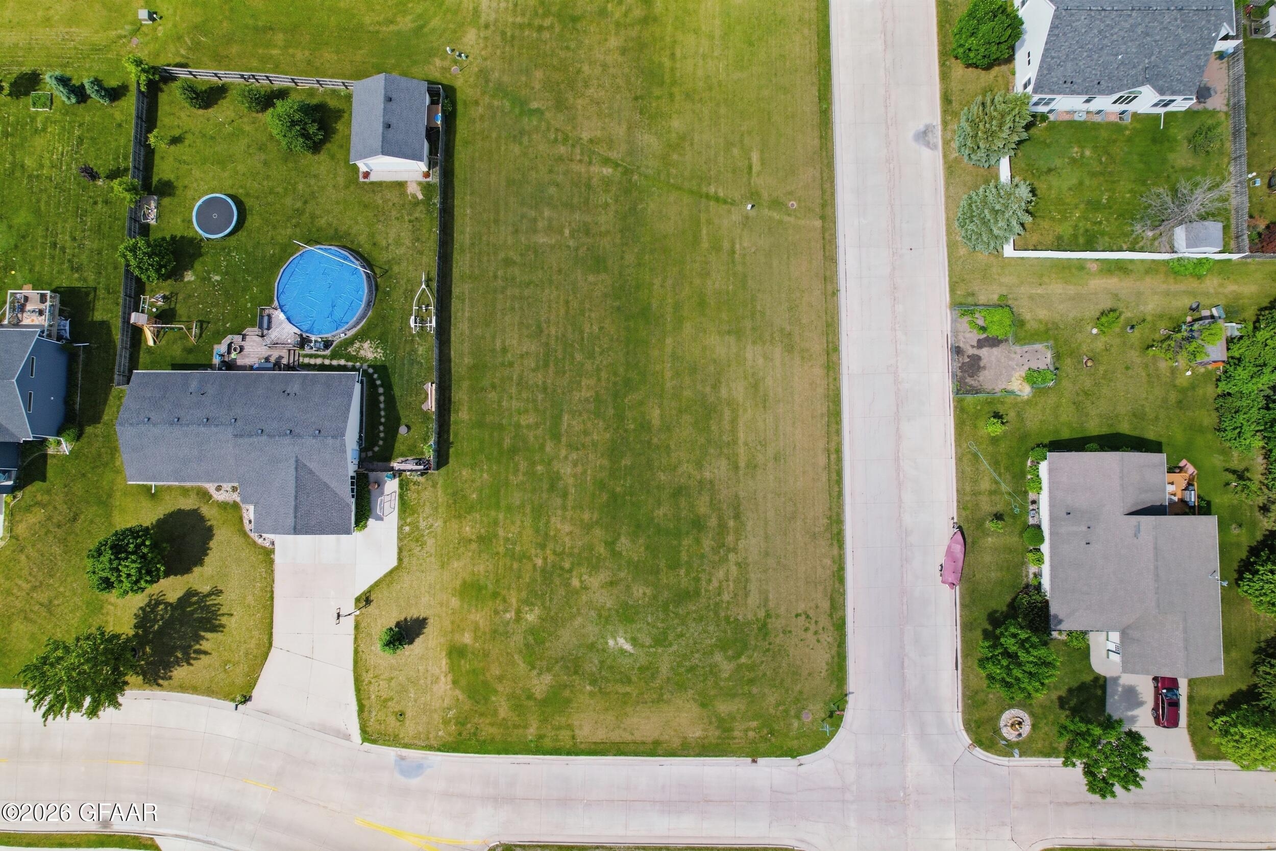 main property photo 6