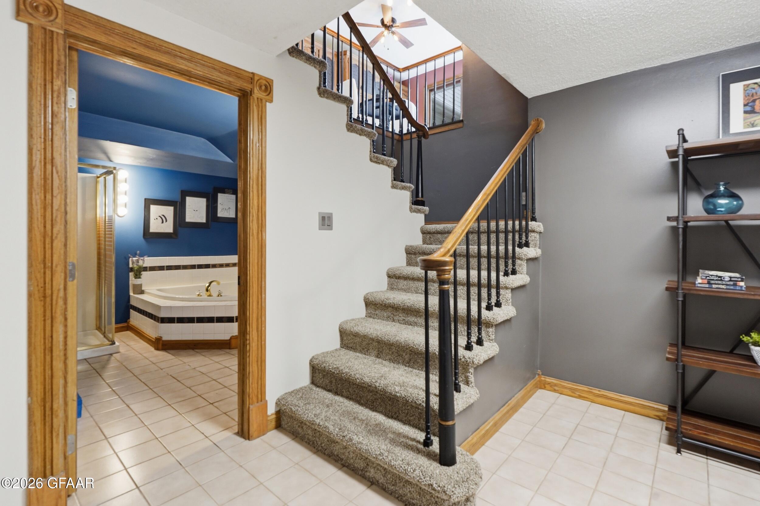 property viewer photo 23