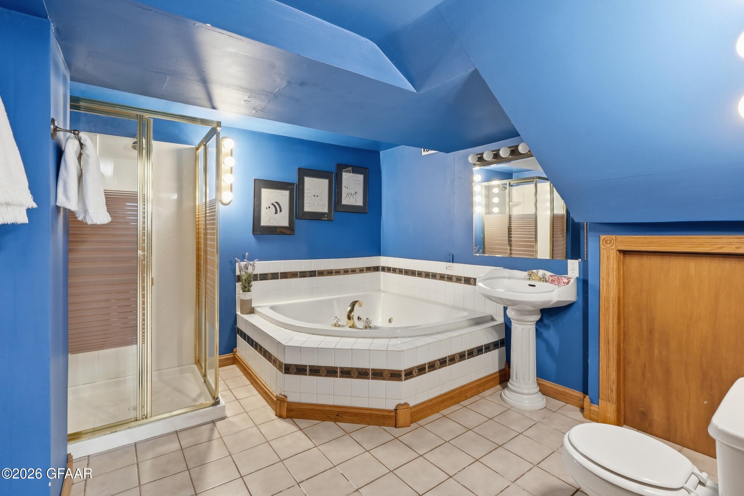 property viewer photo 24