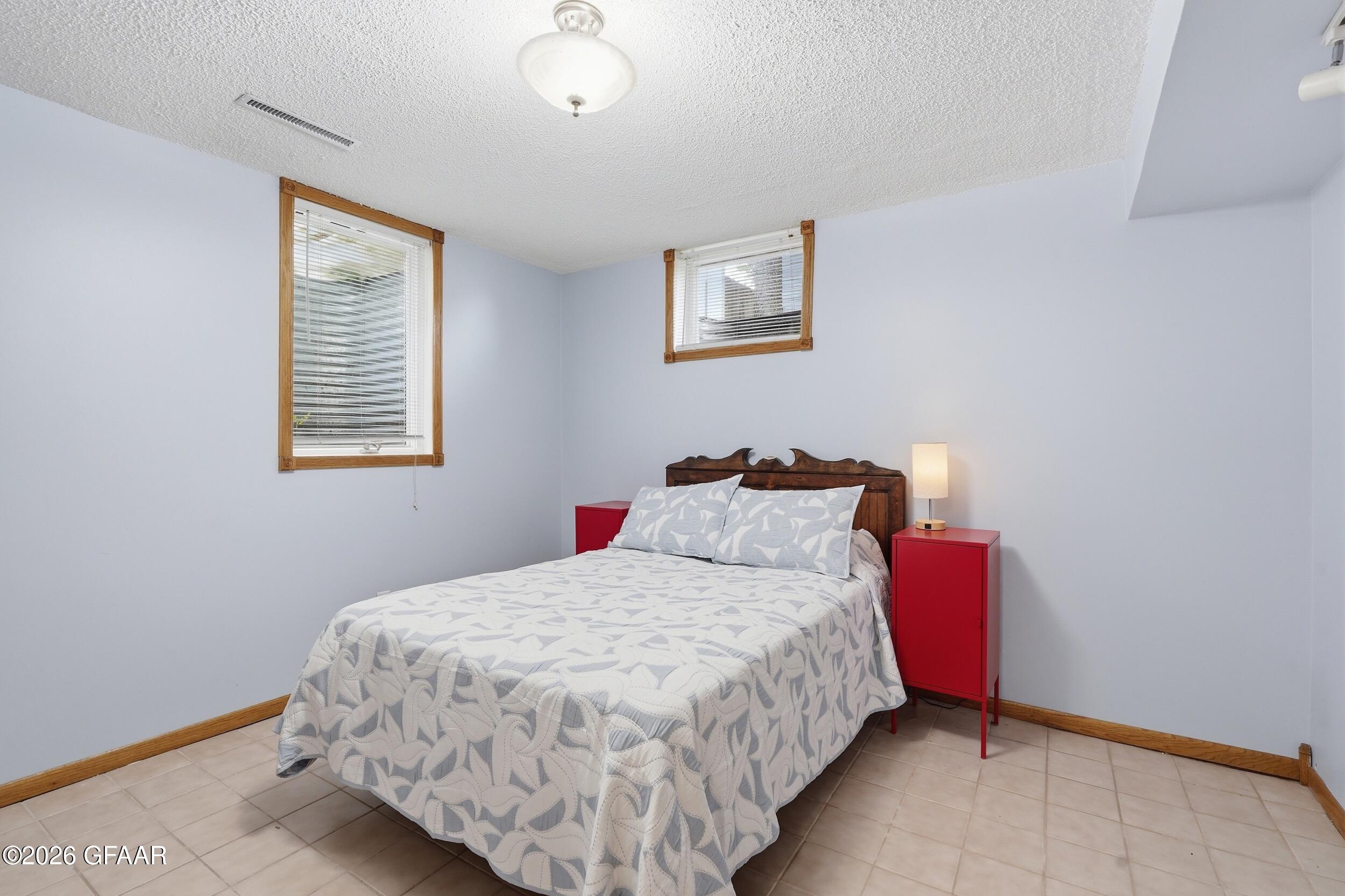 property viewer photo 27