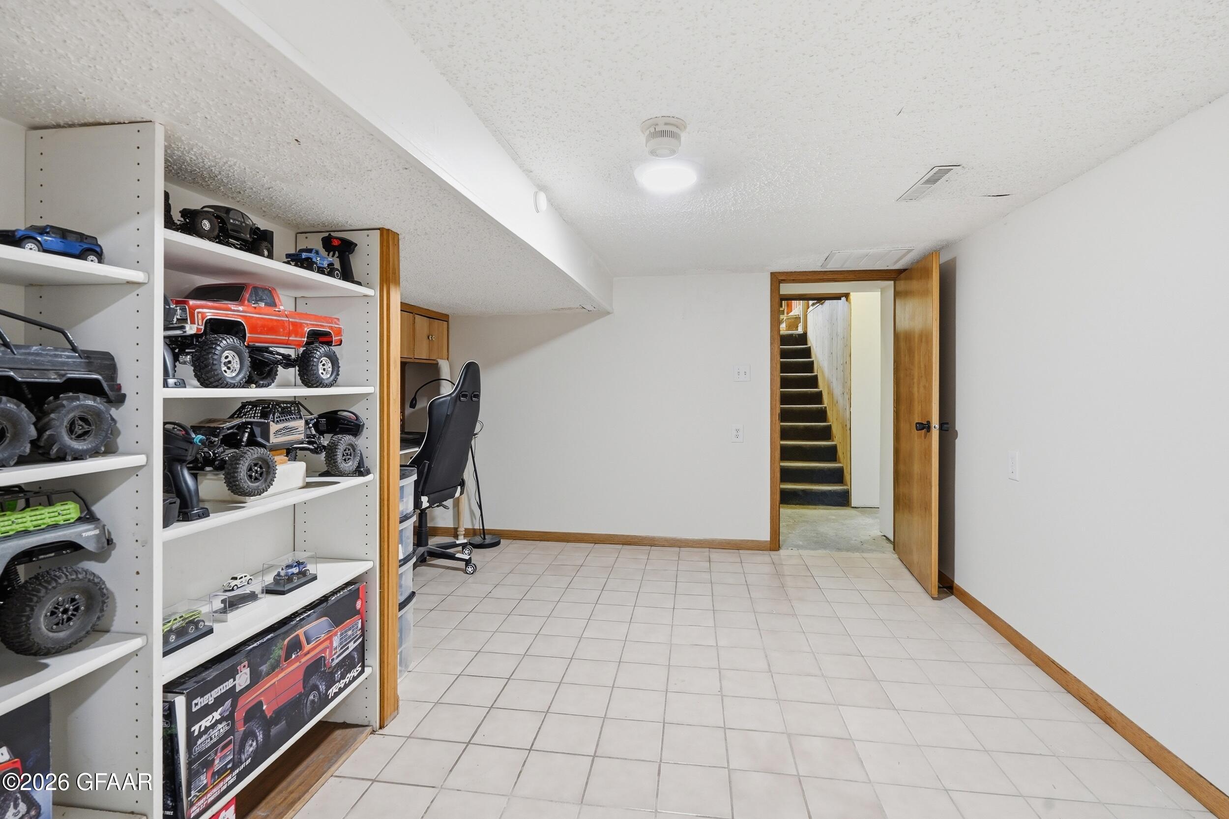 property viewer photo 30