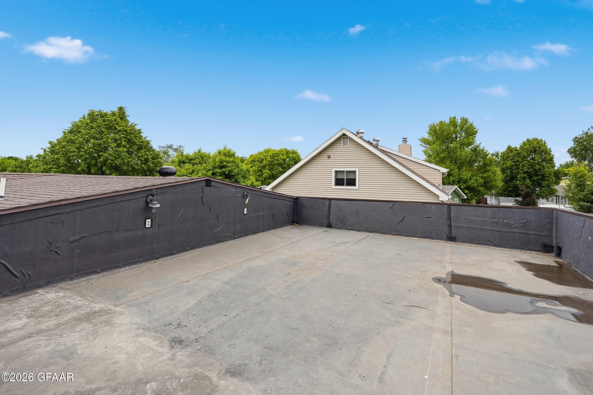 property viewer photo 43