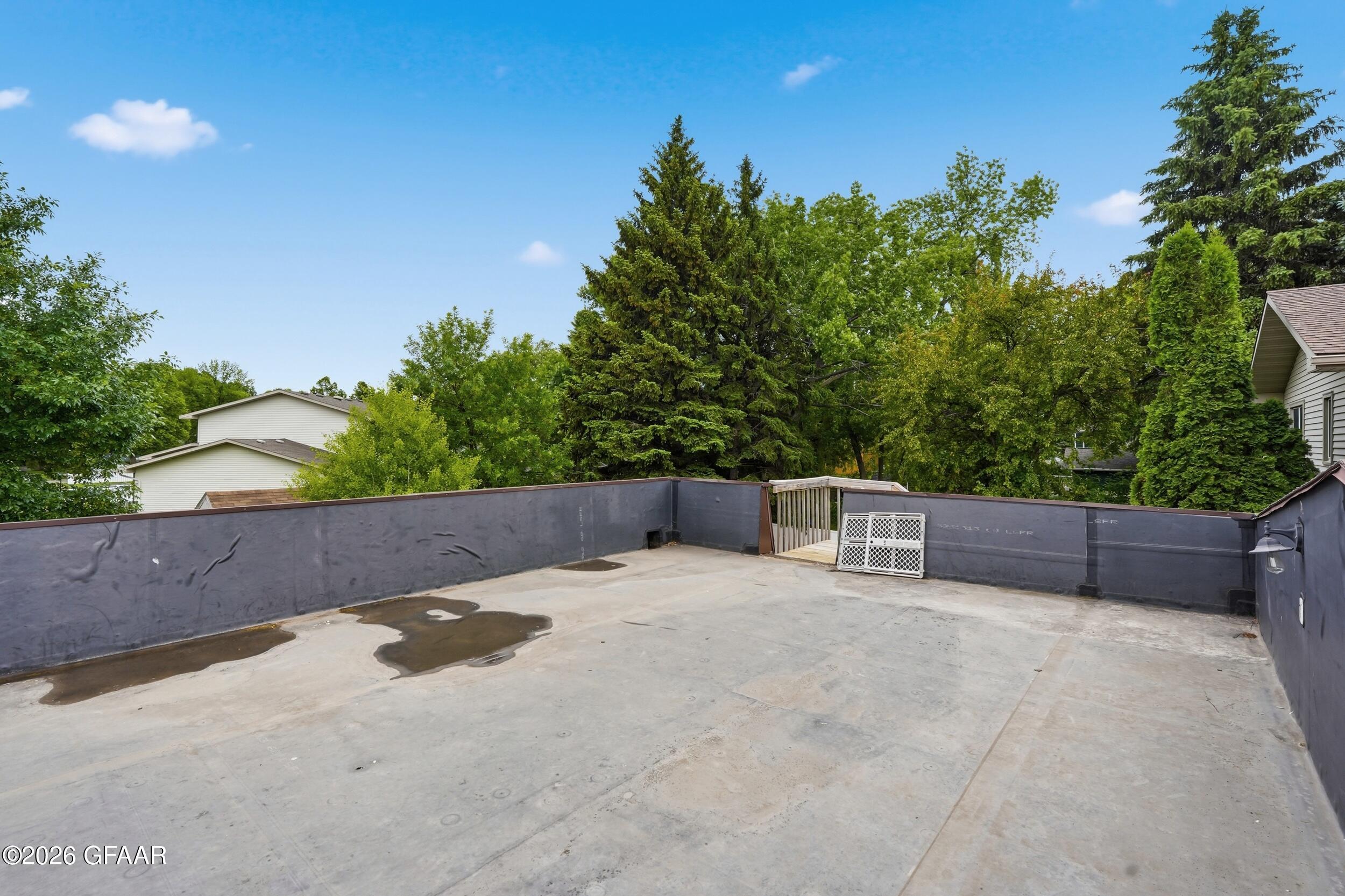 property viewer photo 44