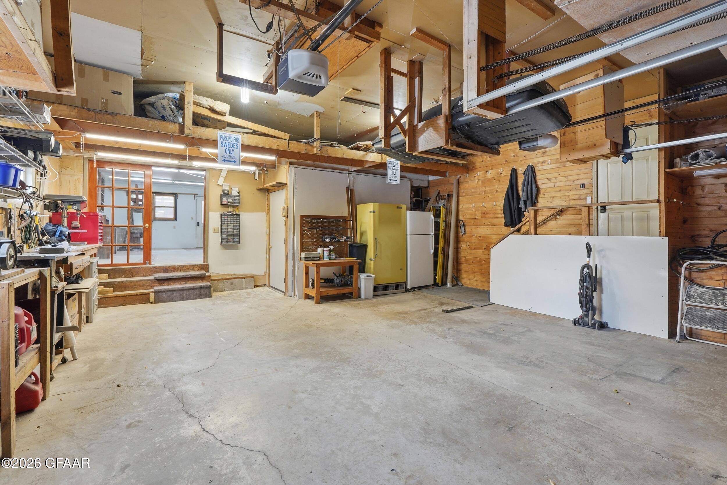 property viewer photo 47