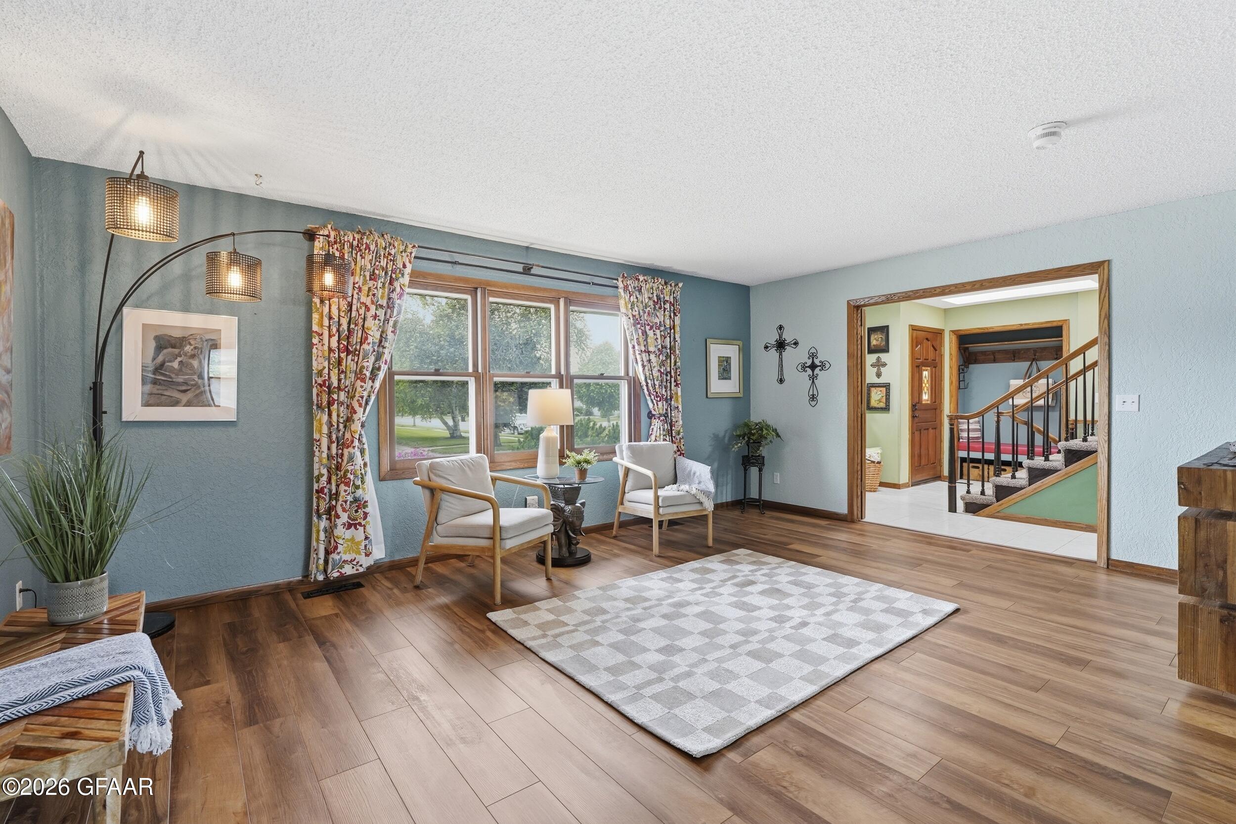 property viewer photo 5