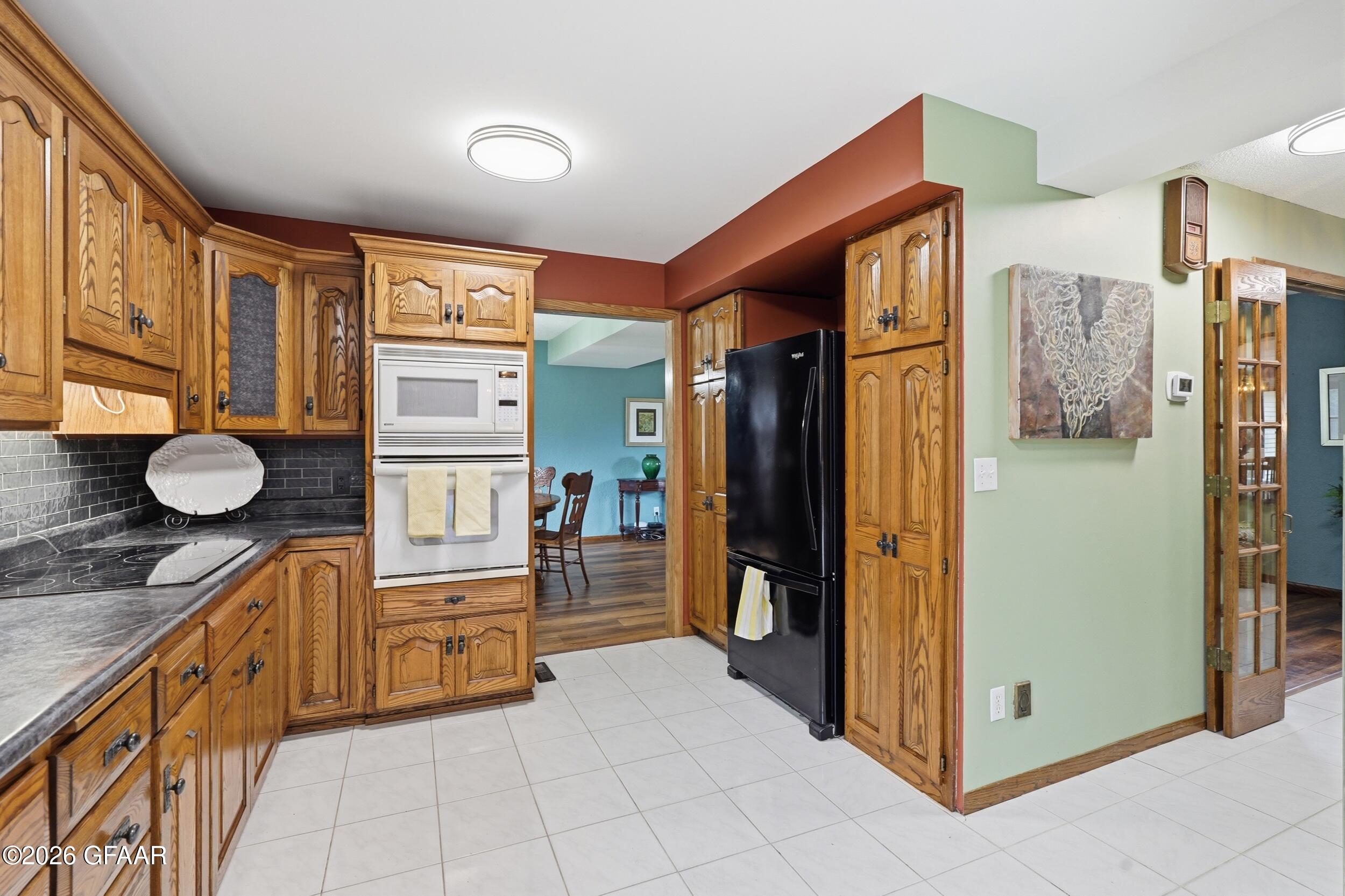 property viewer photo 9