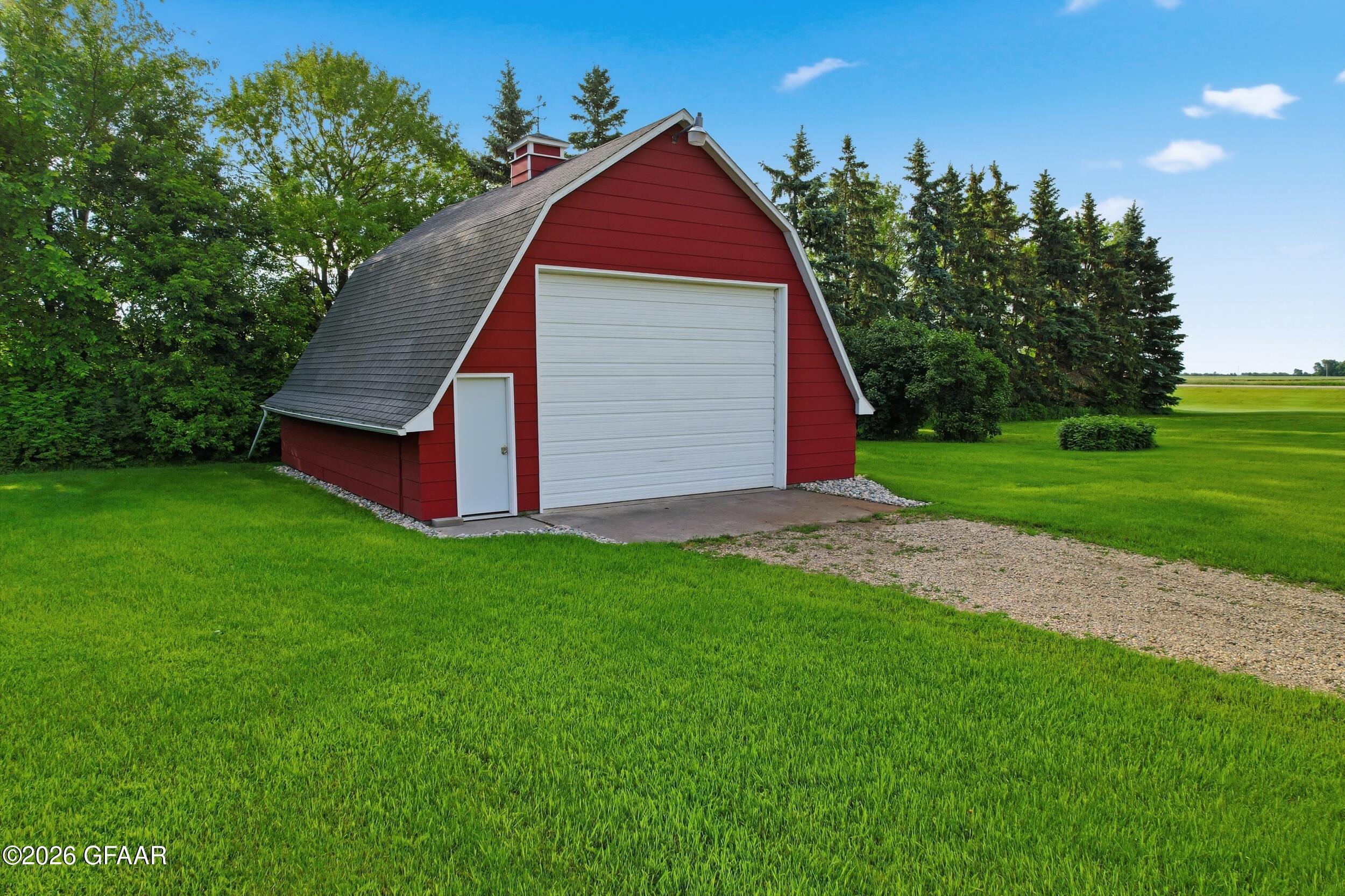 main property photo 43