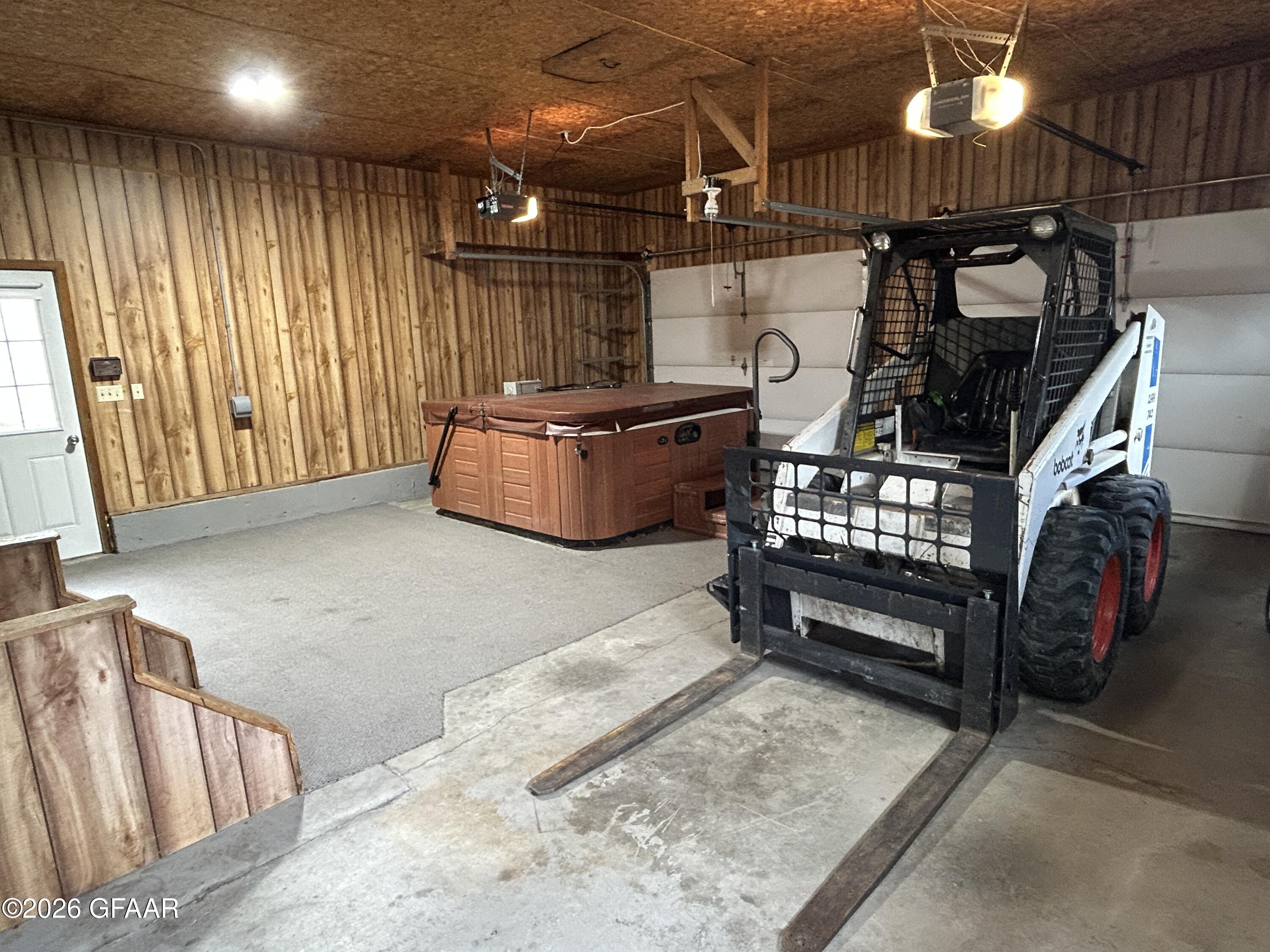 main property photo 37