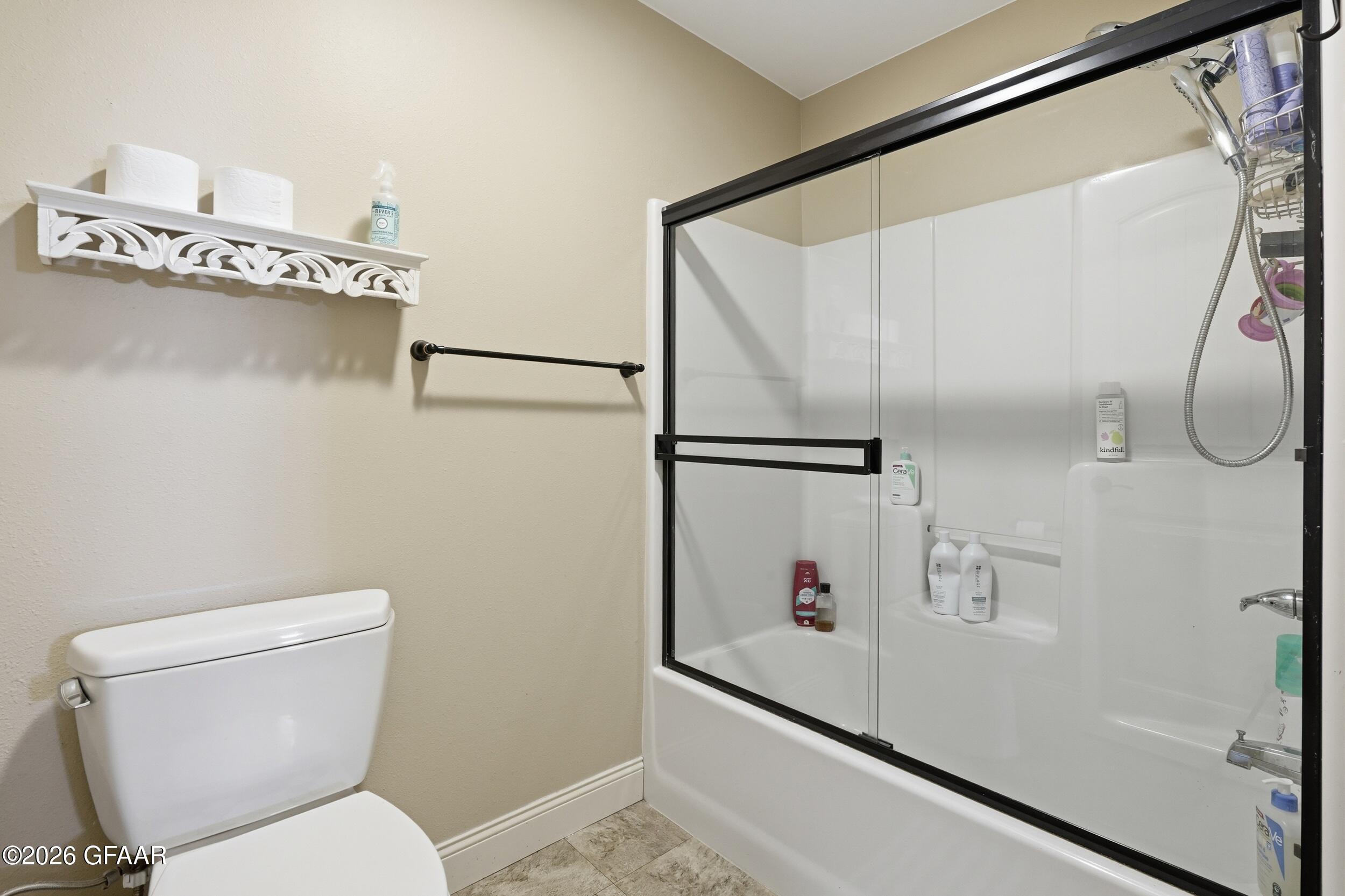 main property photo 16