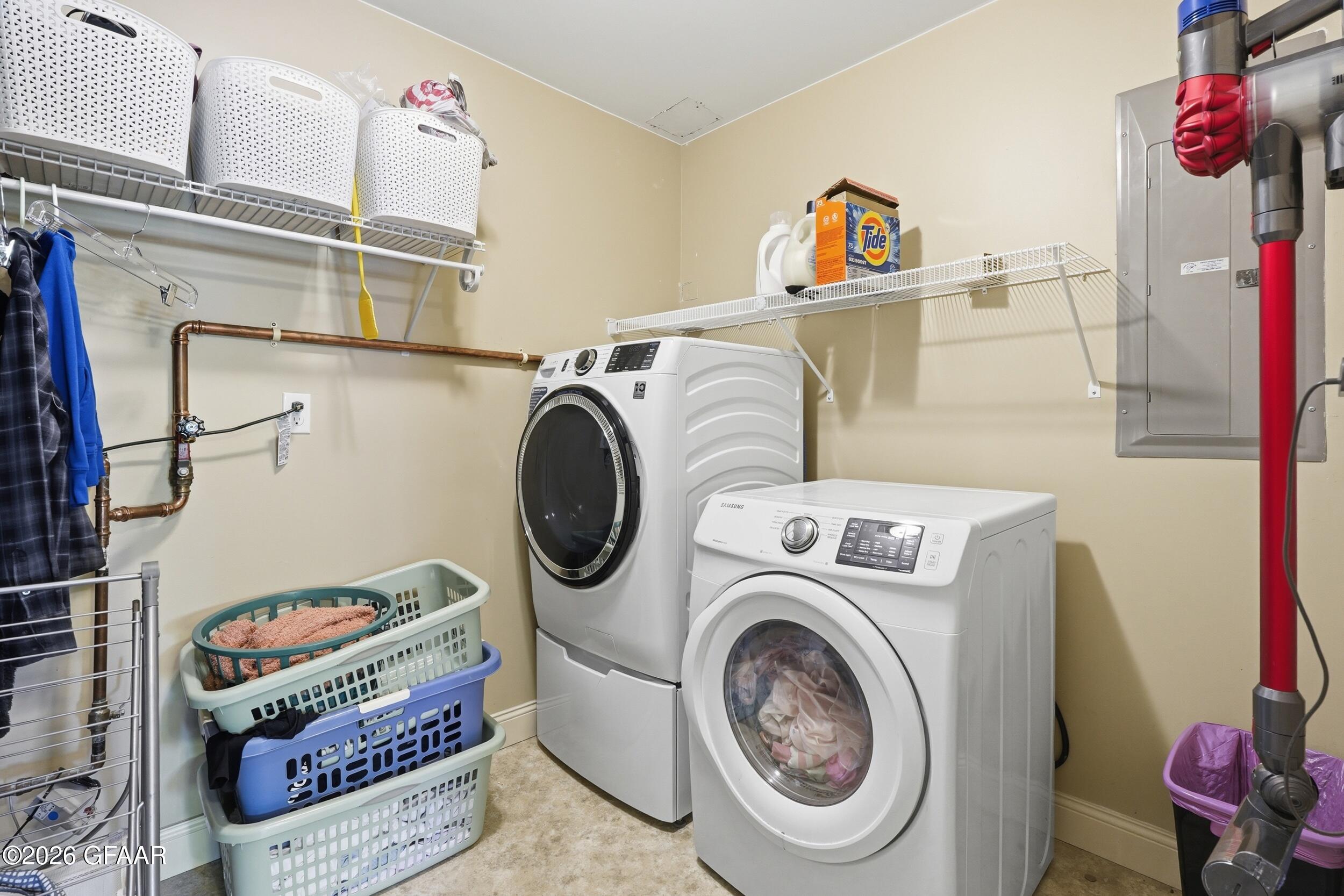 main property photo 26