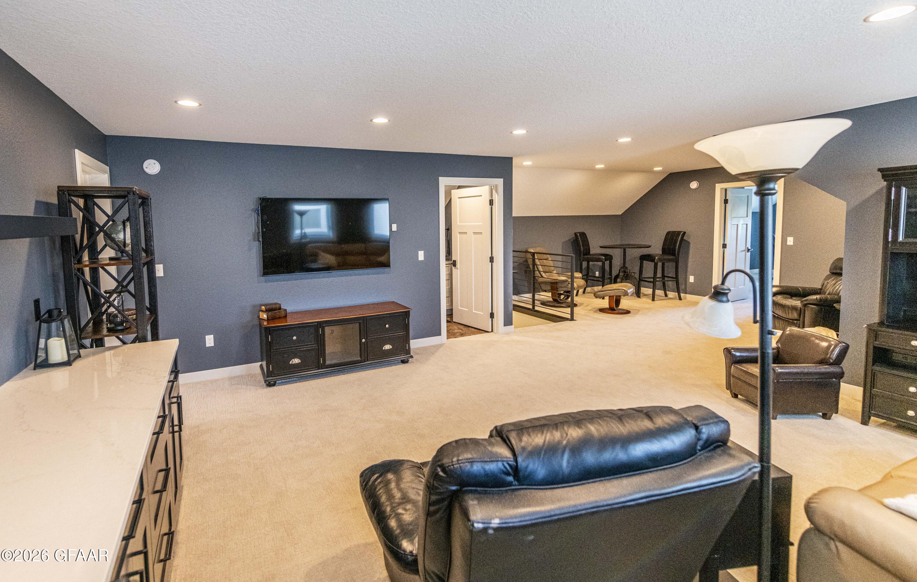 main property photo 62