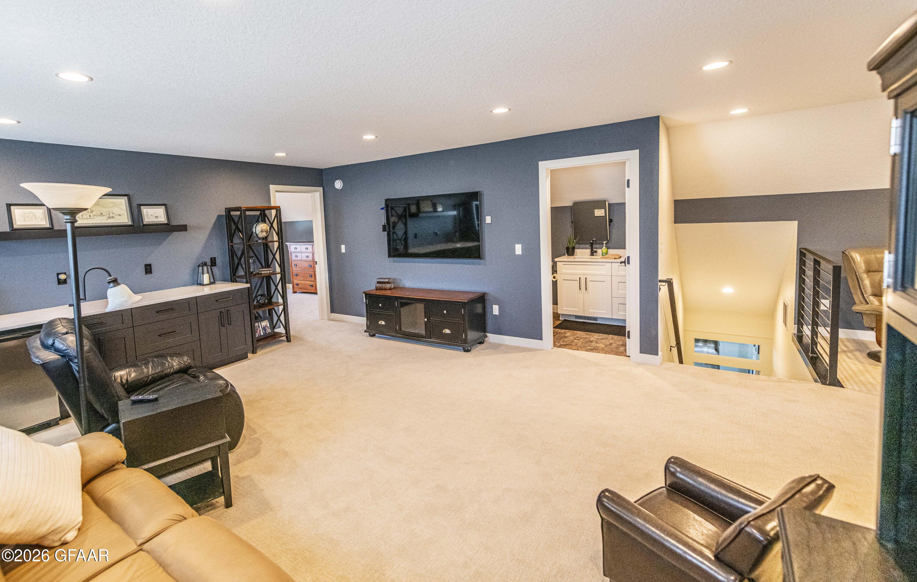 main property photo 64