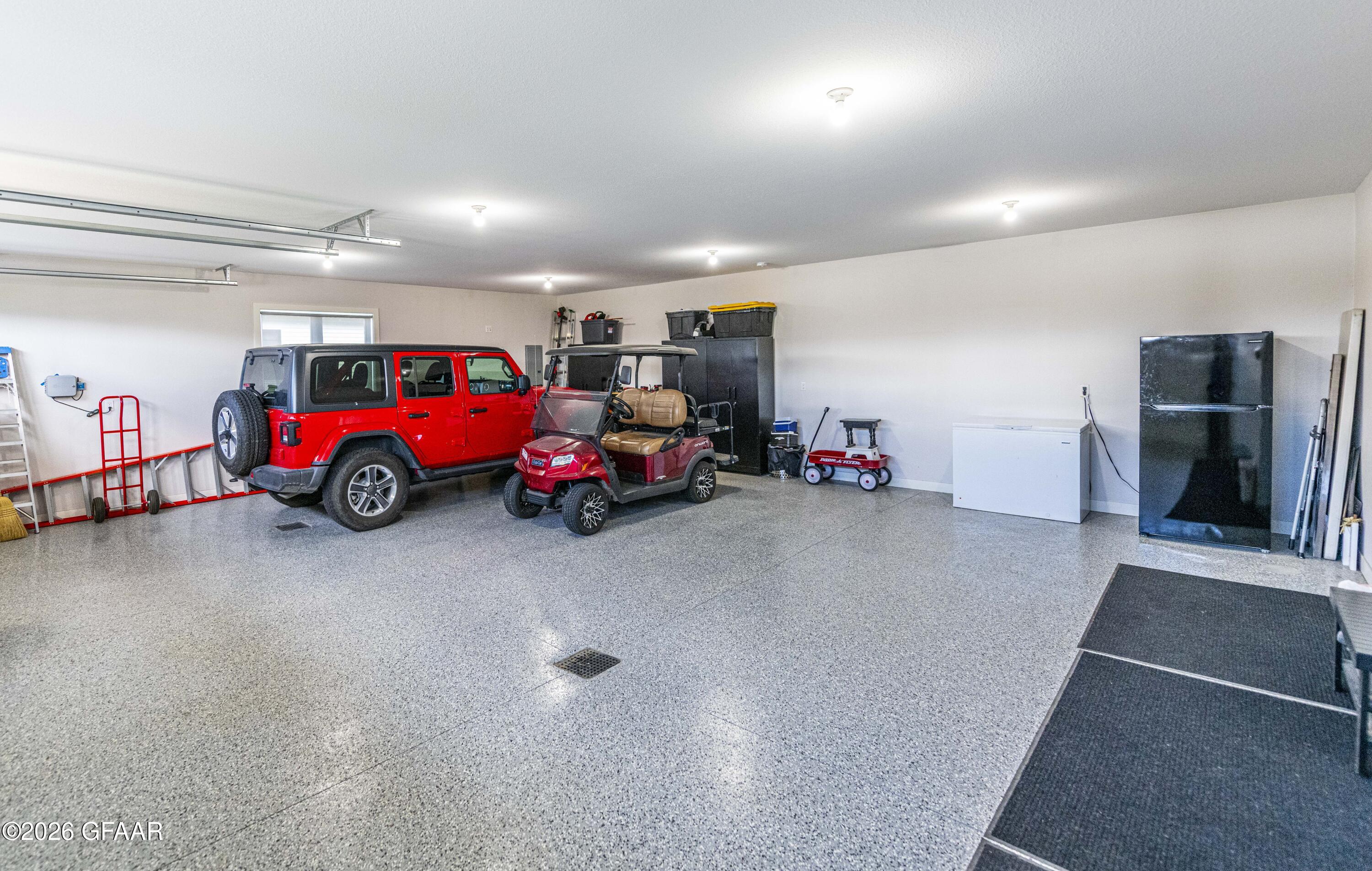 main property photo 75