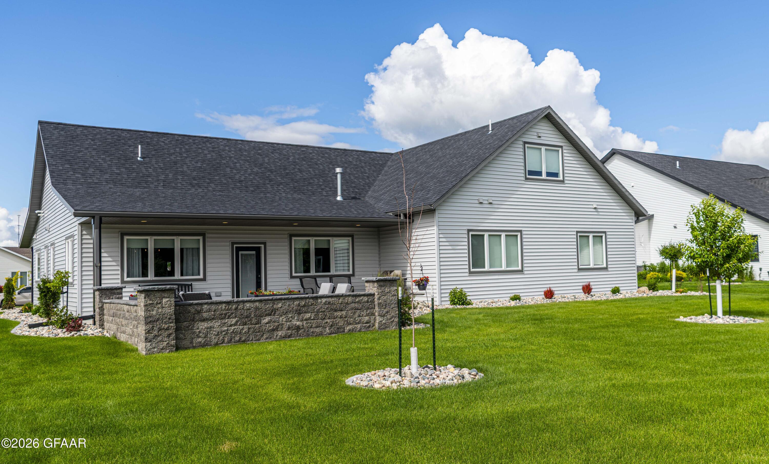 main property photo 78