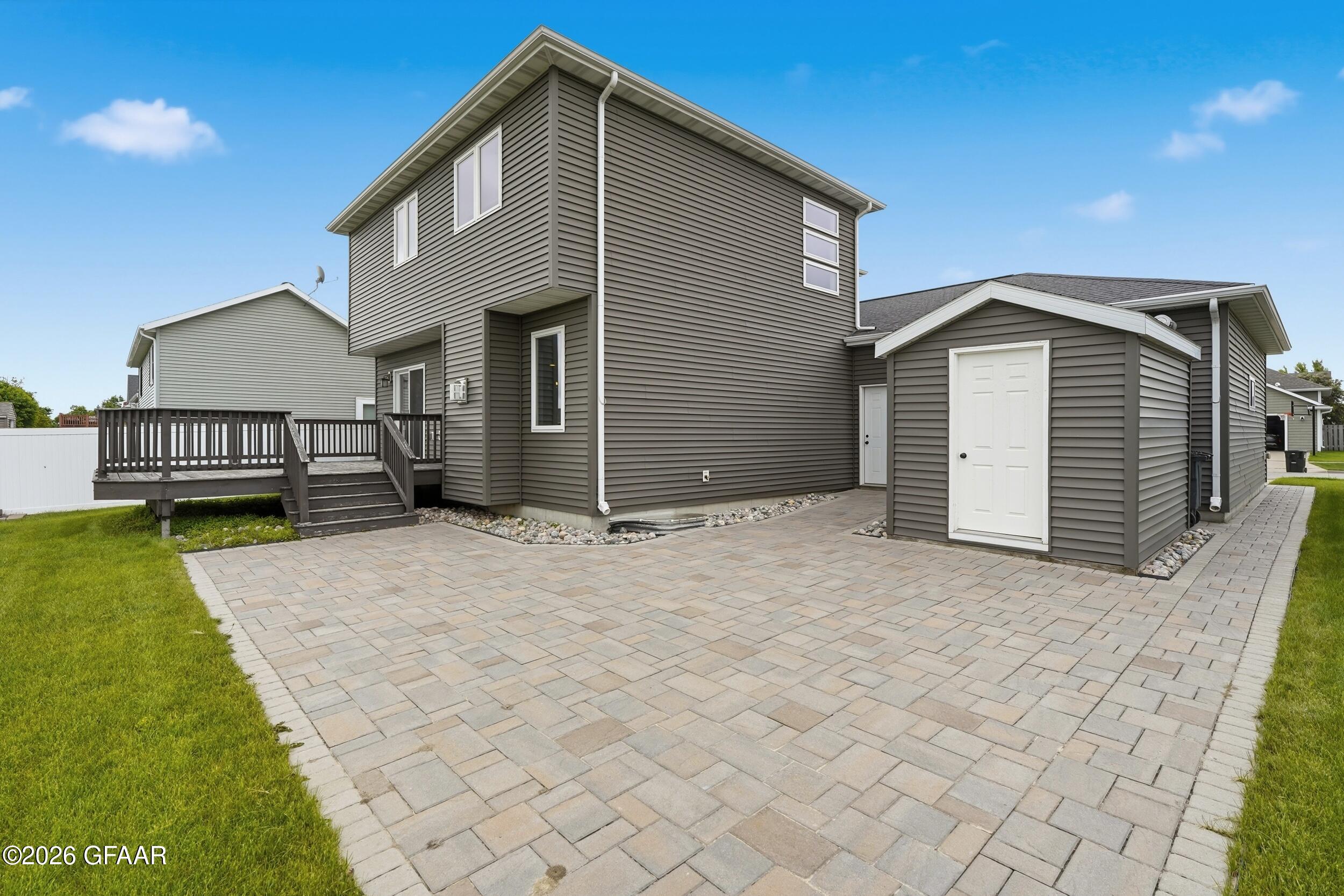main property photo 37