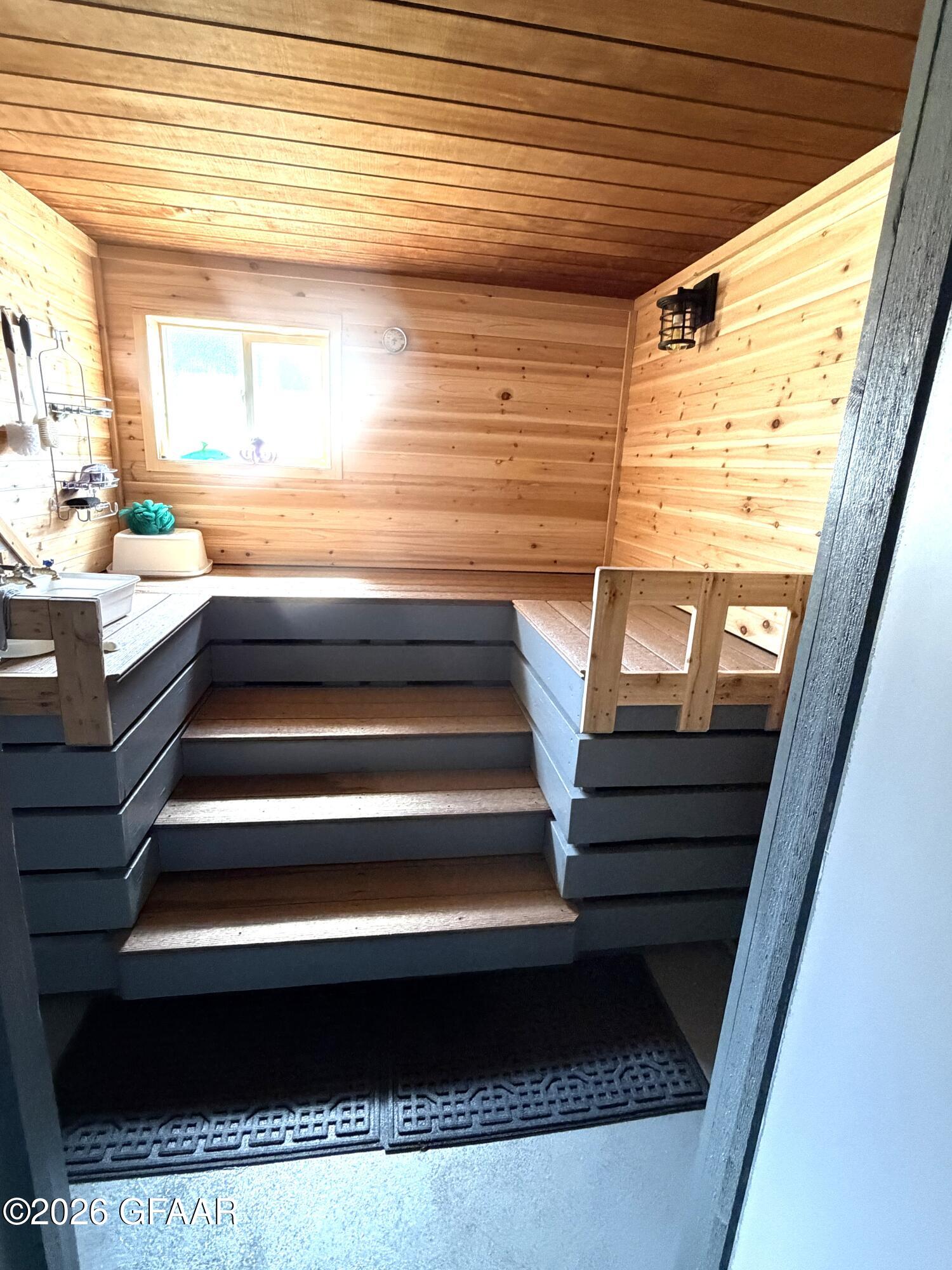 main property photo 51