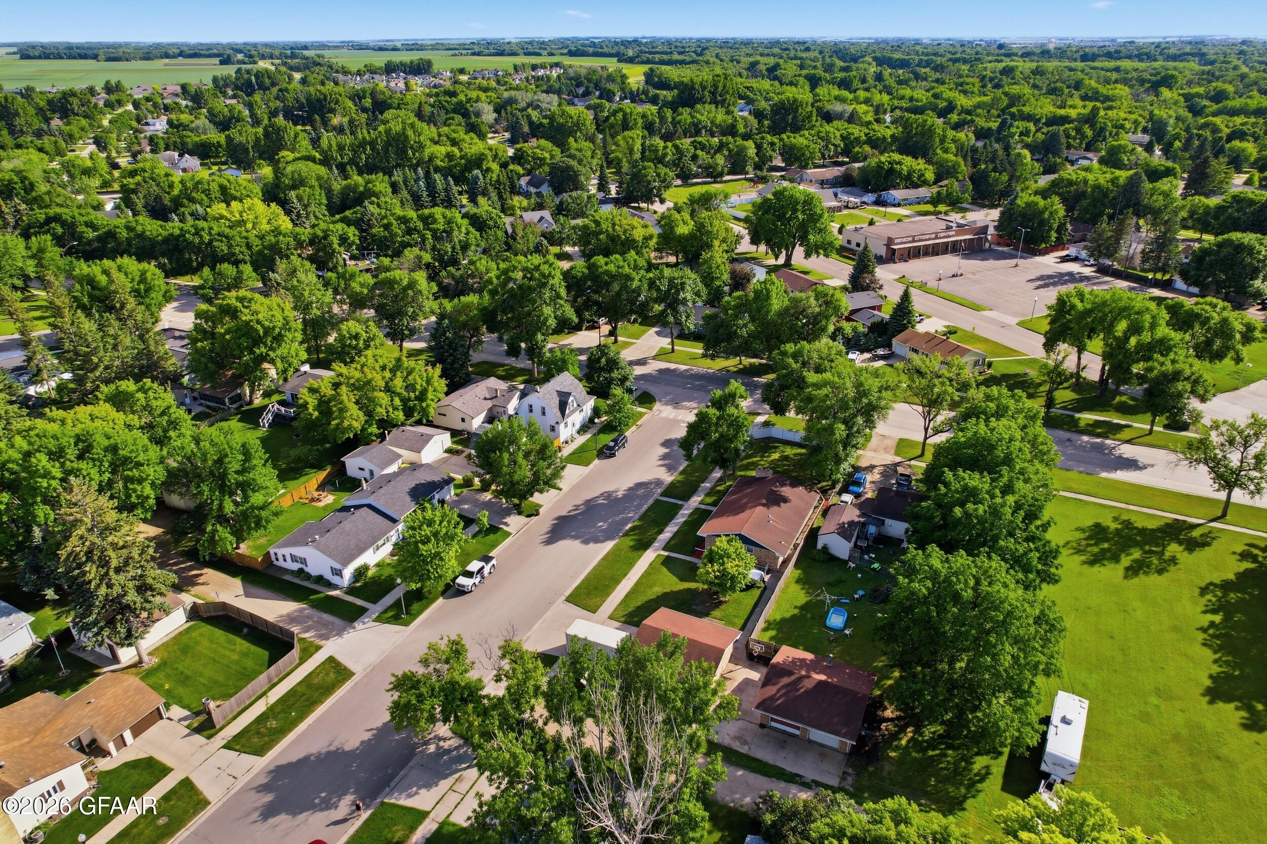 main property photo 40
