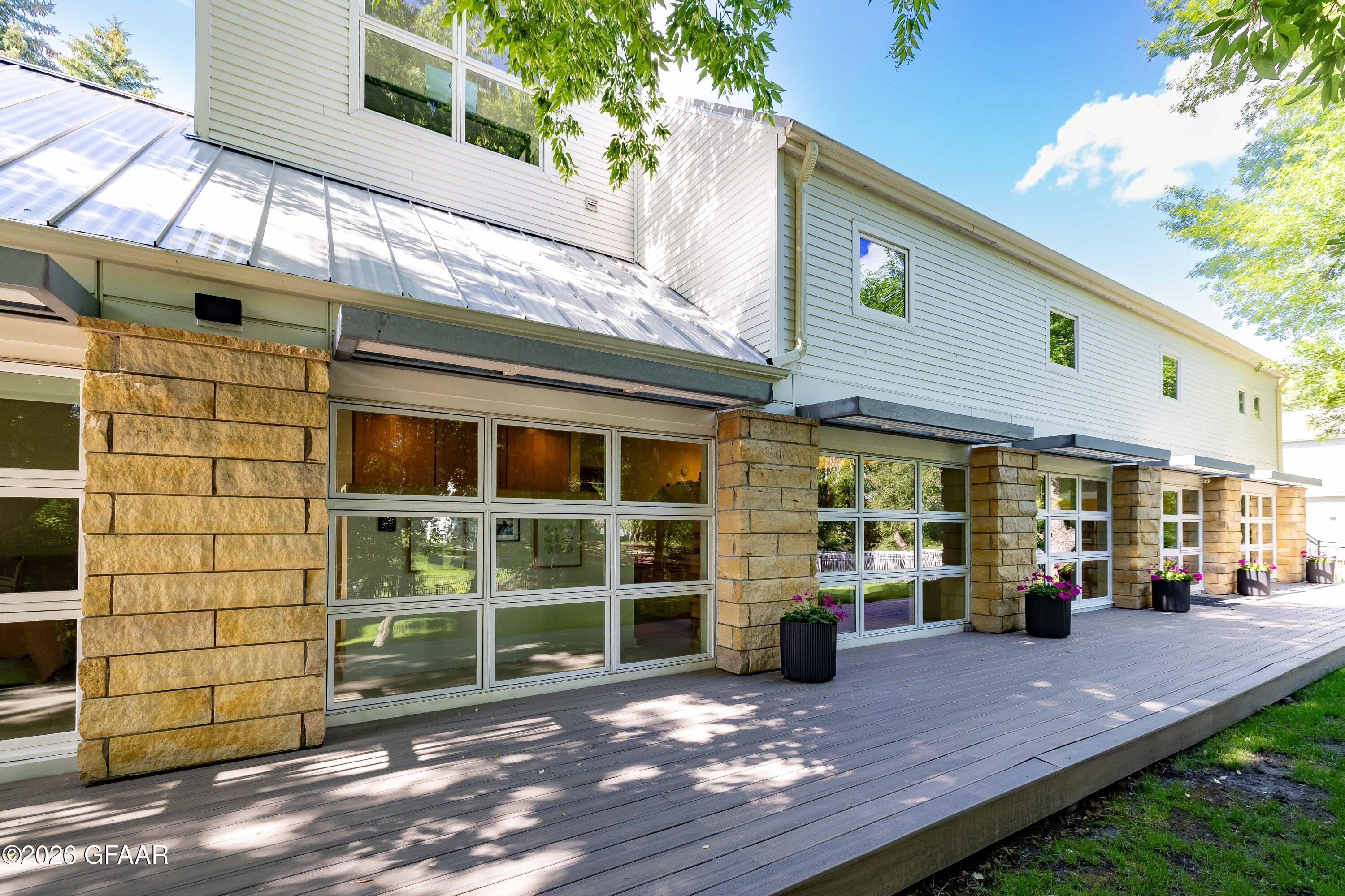 main property photo 58