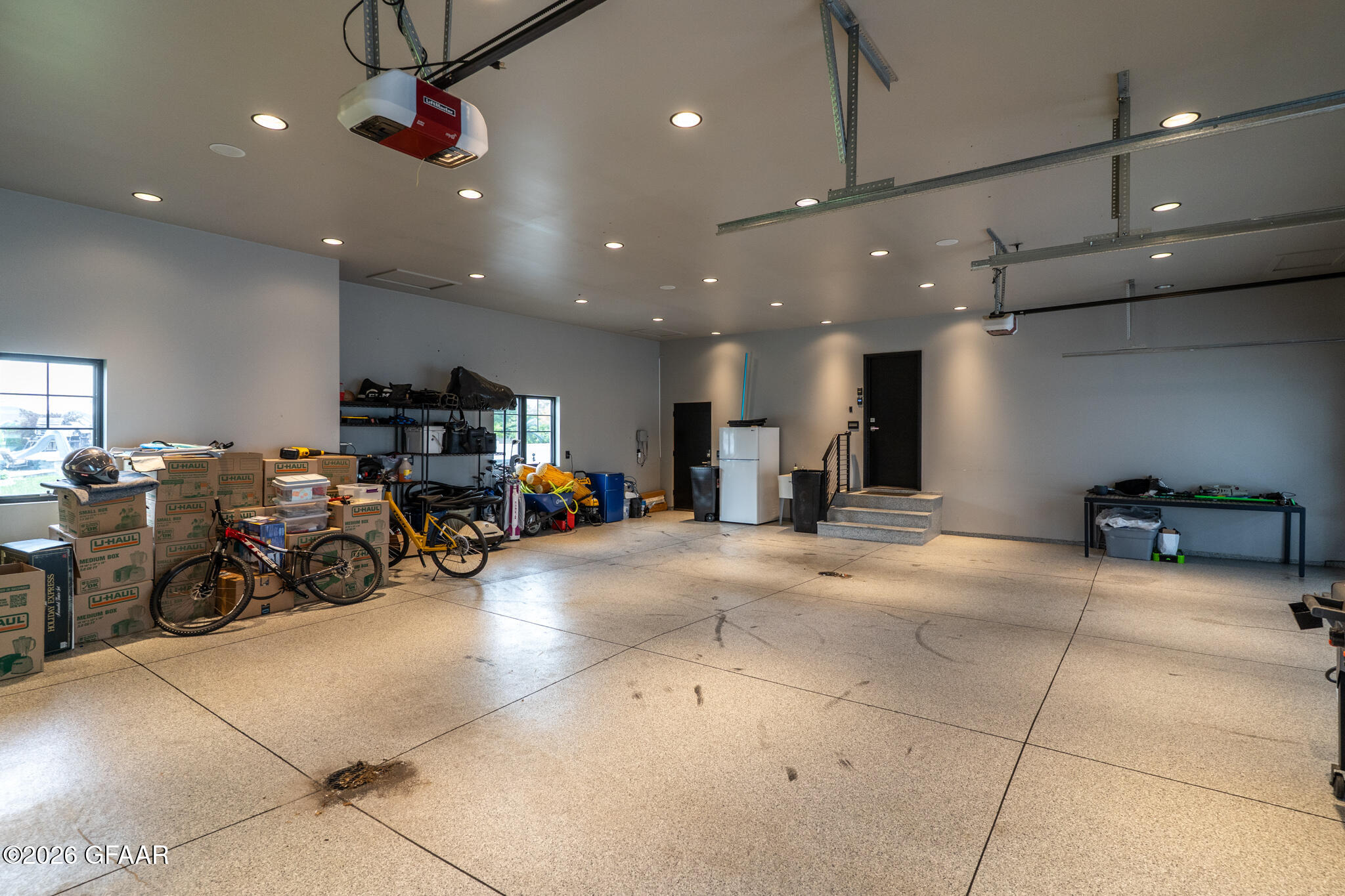 main property photo 81