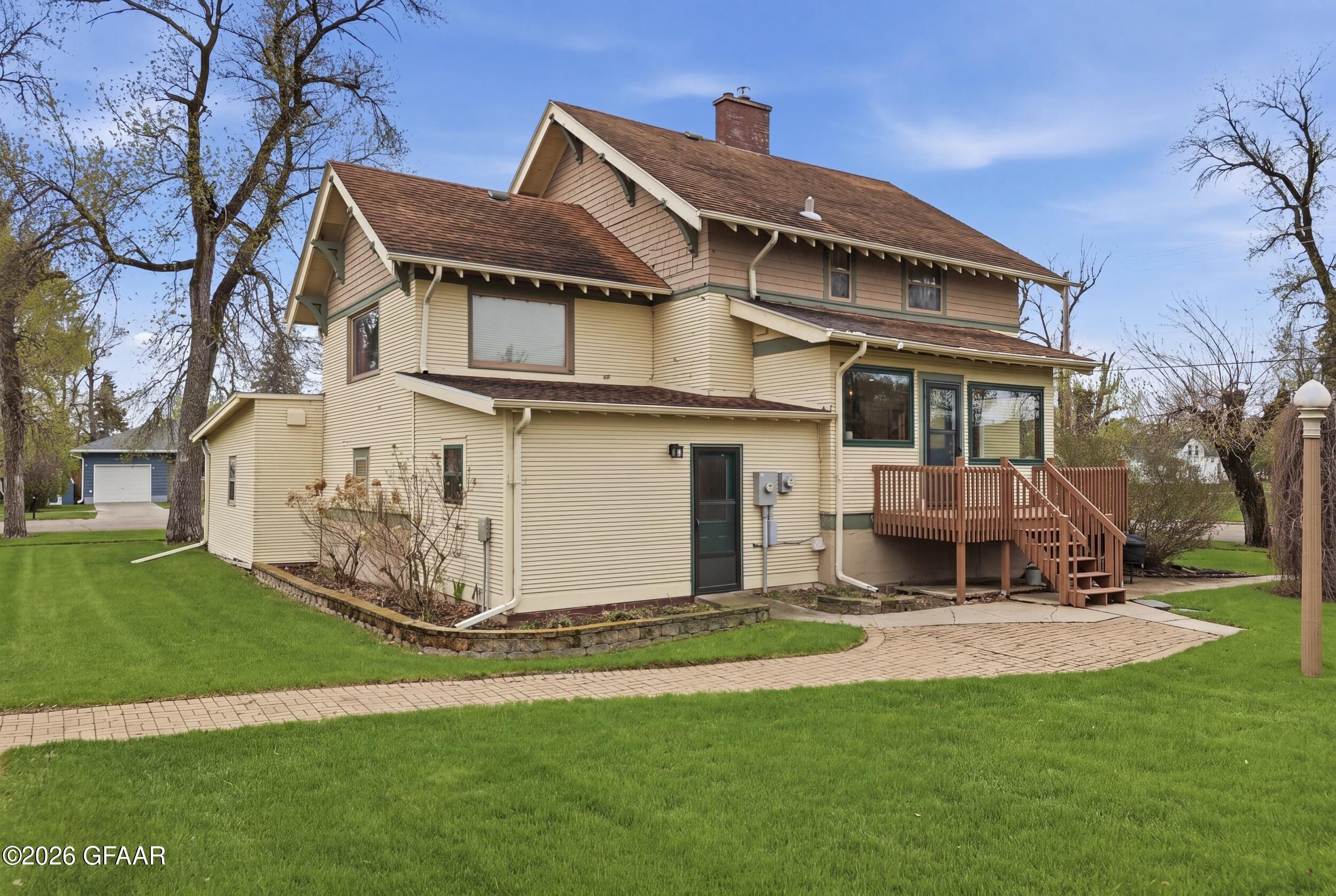 main property photo 36